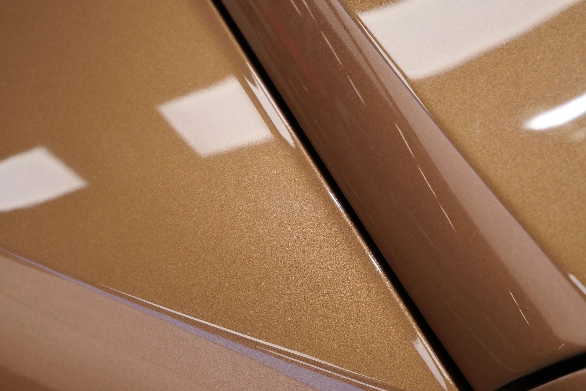 mph050_1345856563_Used_2017_Bentley_Bentayga_W12_Four_Seat_Comfort_Specification_with_Rear_Console_1776956660_d0d3041d37