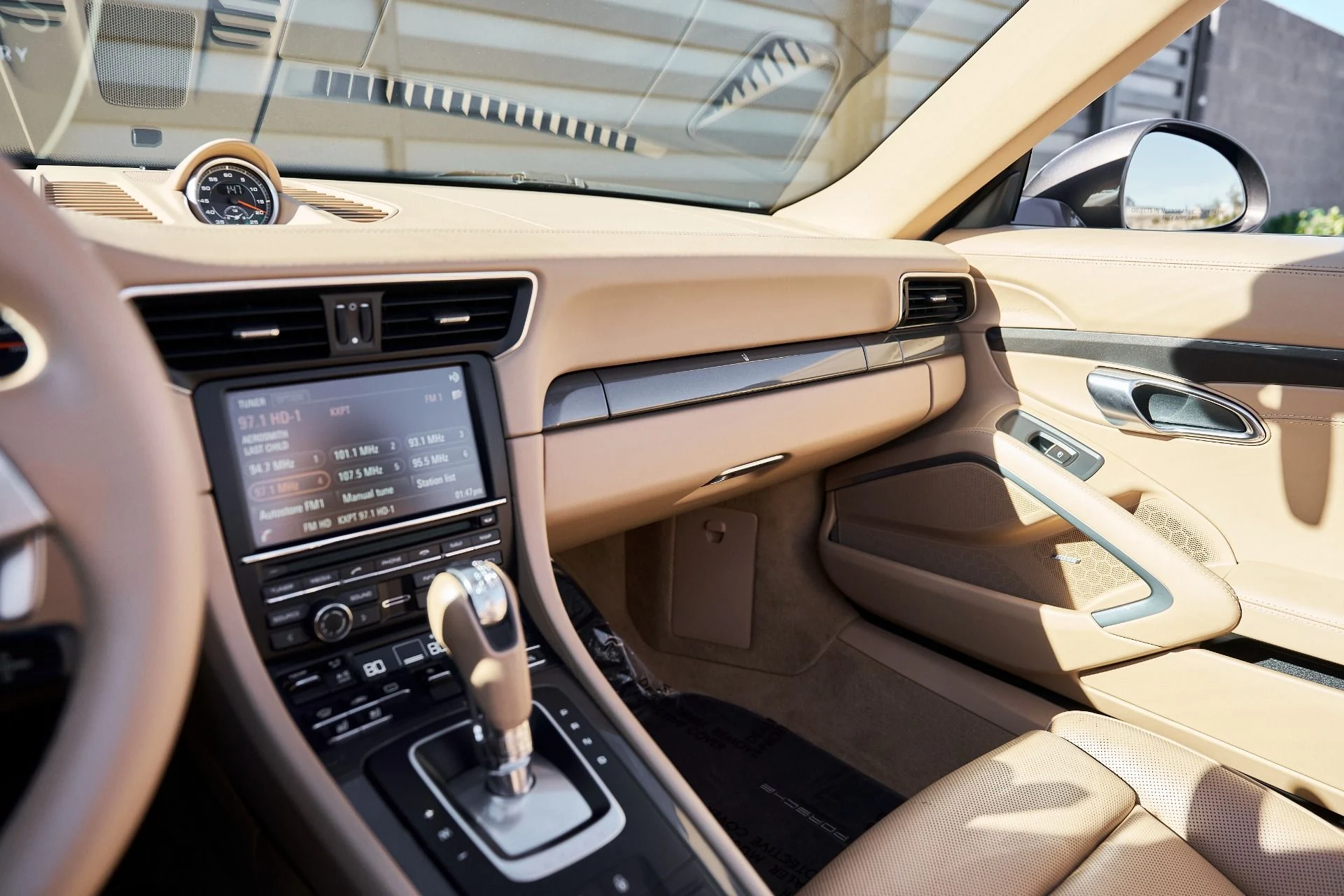 mph050_137096982_Used_2015_Porsche_911_Carrera_S_1768869415_1d3e8863cb