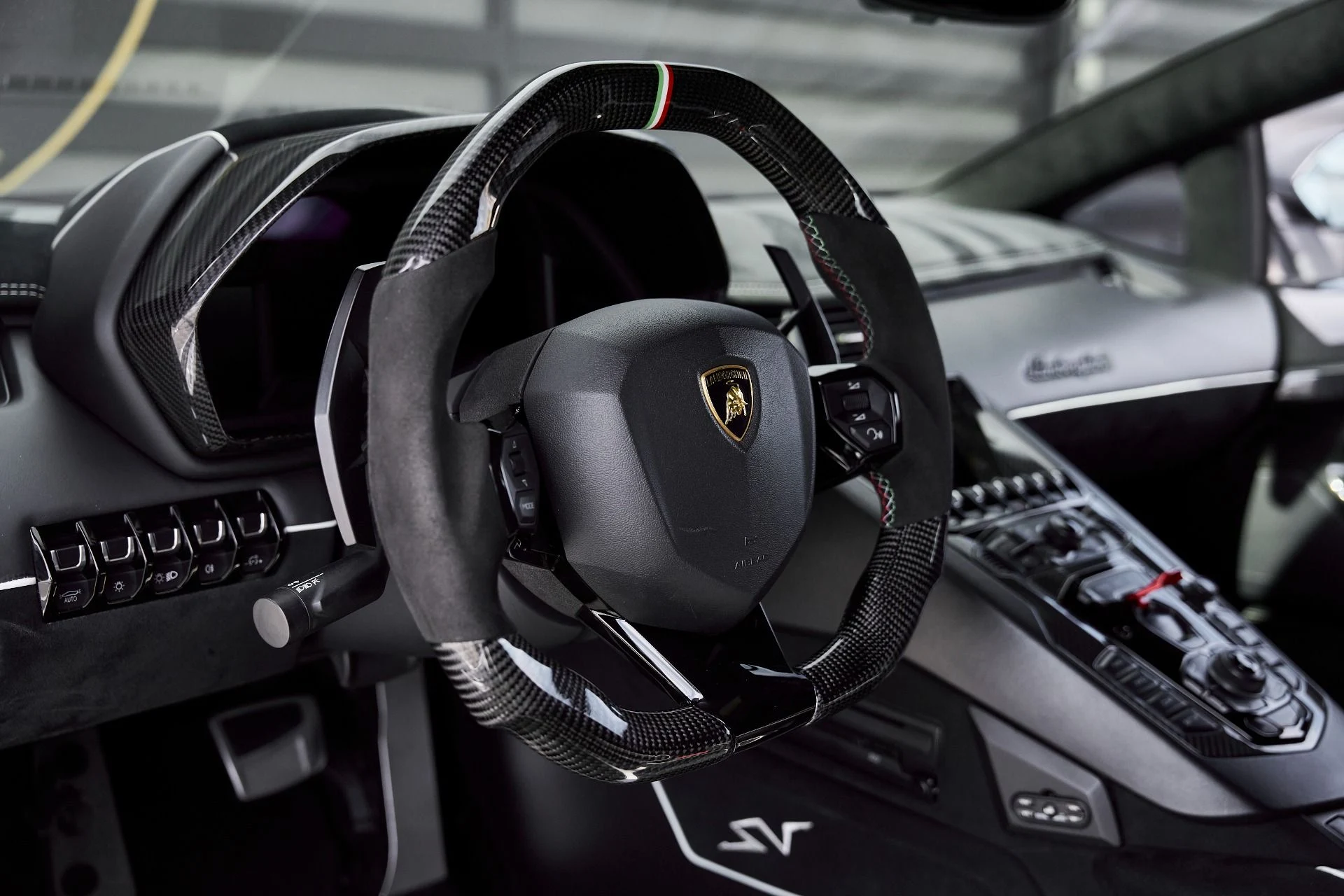 mph050_1384646473_Used_2017_Lamborghini_Aventador_LP_750_4_Super_Veloce_1768358726_5e5e156950