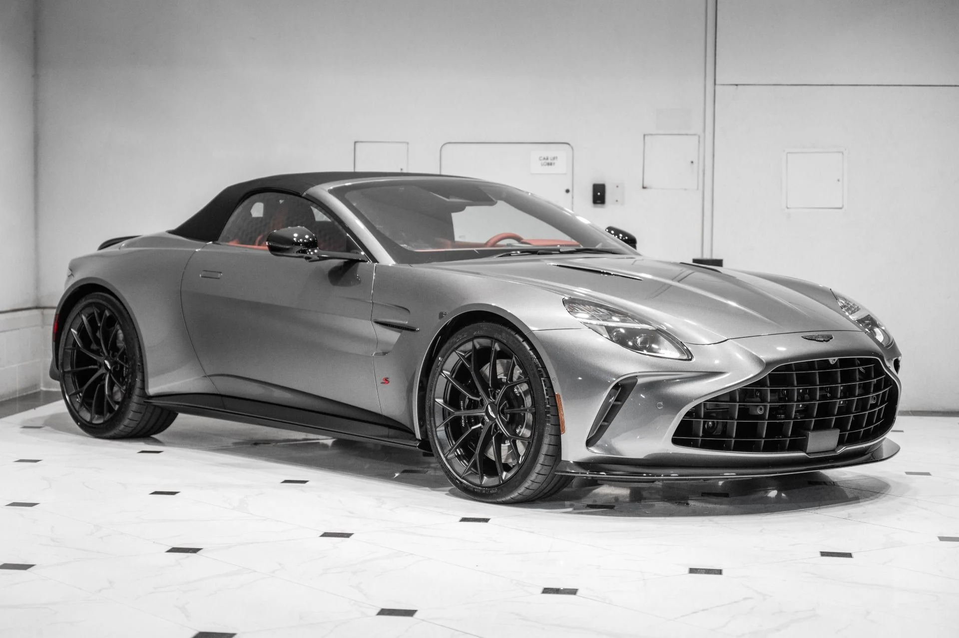 mph050_1397878779_New_2026_Aston_Martin_Vantage_S_Roadster_1781710723_58e8e5a568