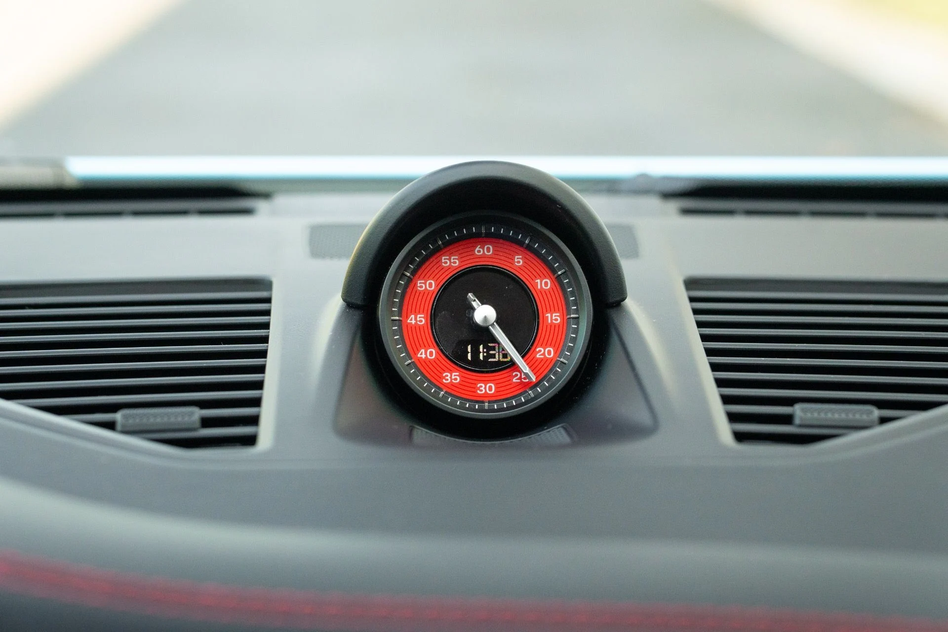 mph050_1411166239_Used_2026_Porsche_911_Carrera_4_GTS_1772219766_5b21c24114