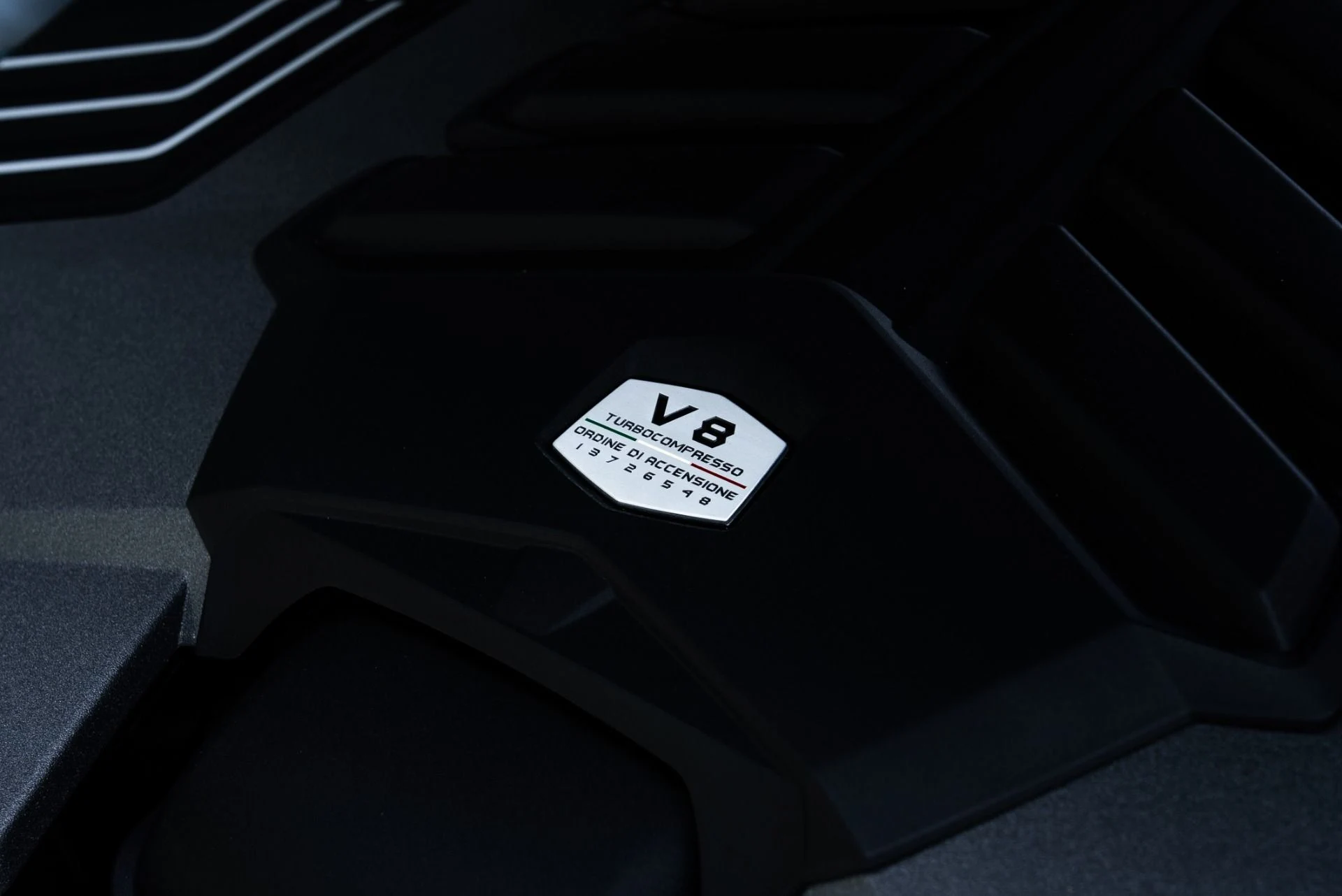 mph050_1415032074_Used_2022_Lamborghini_Urus_1775598105_2d449cb9ef