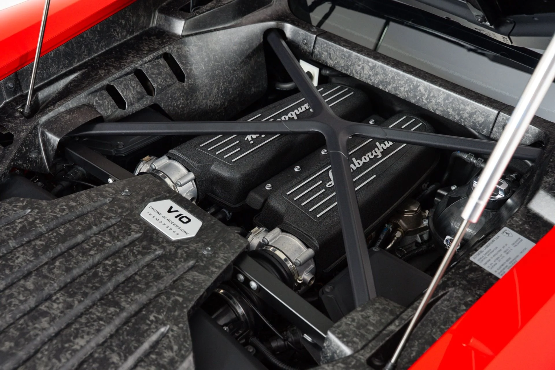 mph050_14215016_Used_2017_Lamborghini_Huracan_LP_580_2_1787346290_78983798d0