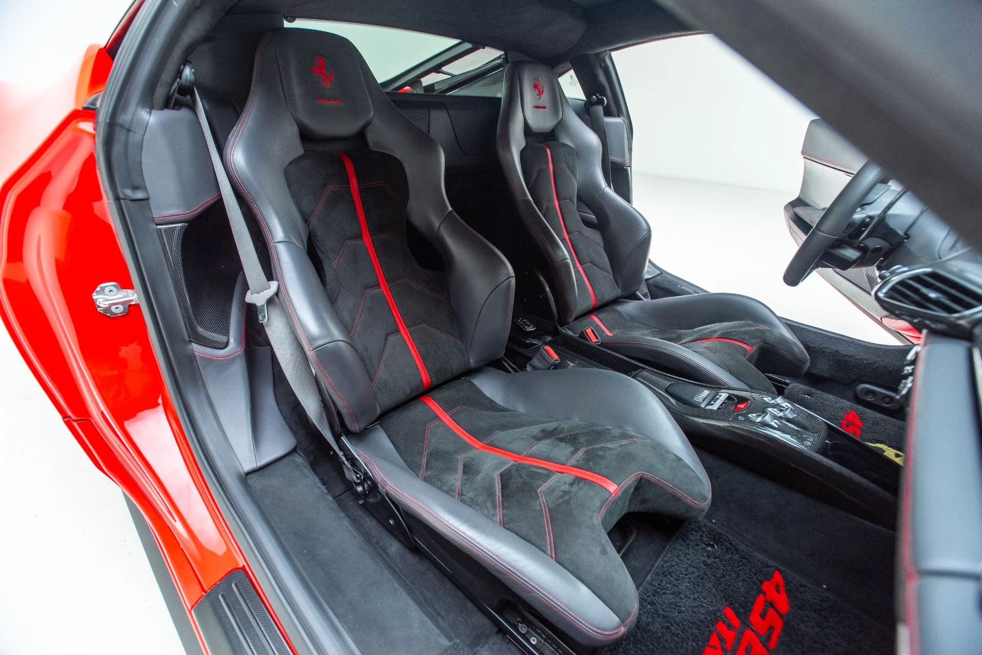 mph050_1424829988_Used_2011_Ferrari_458_Italia_1786651954_8d5cb4ce6b