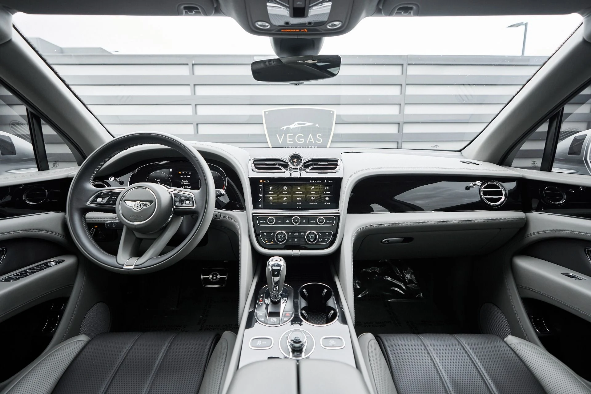 mph050_1458749329_Used_2023_Bentley_Bentayga_EWB_Azure_1763502551_950636bec9