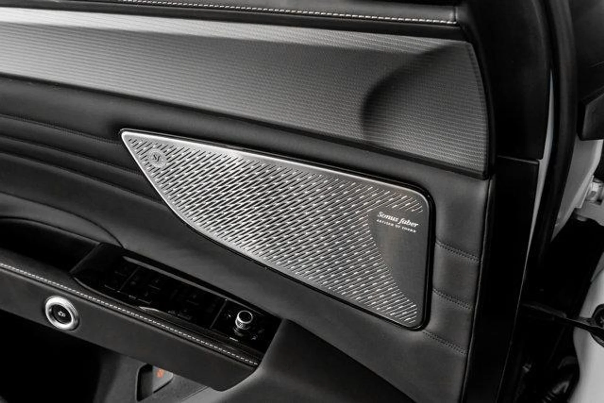 mph050_1463626440_UUB_Qjktg6fo_HRN_Gks_RBBZG_Ou_Wb_I_aacd8e3325