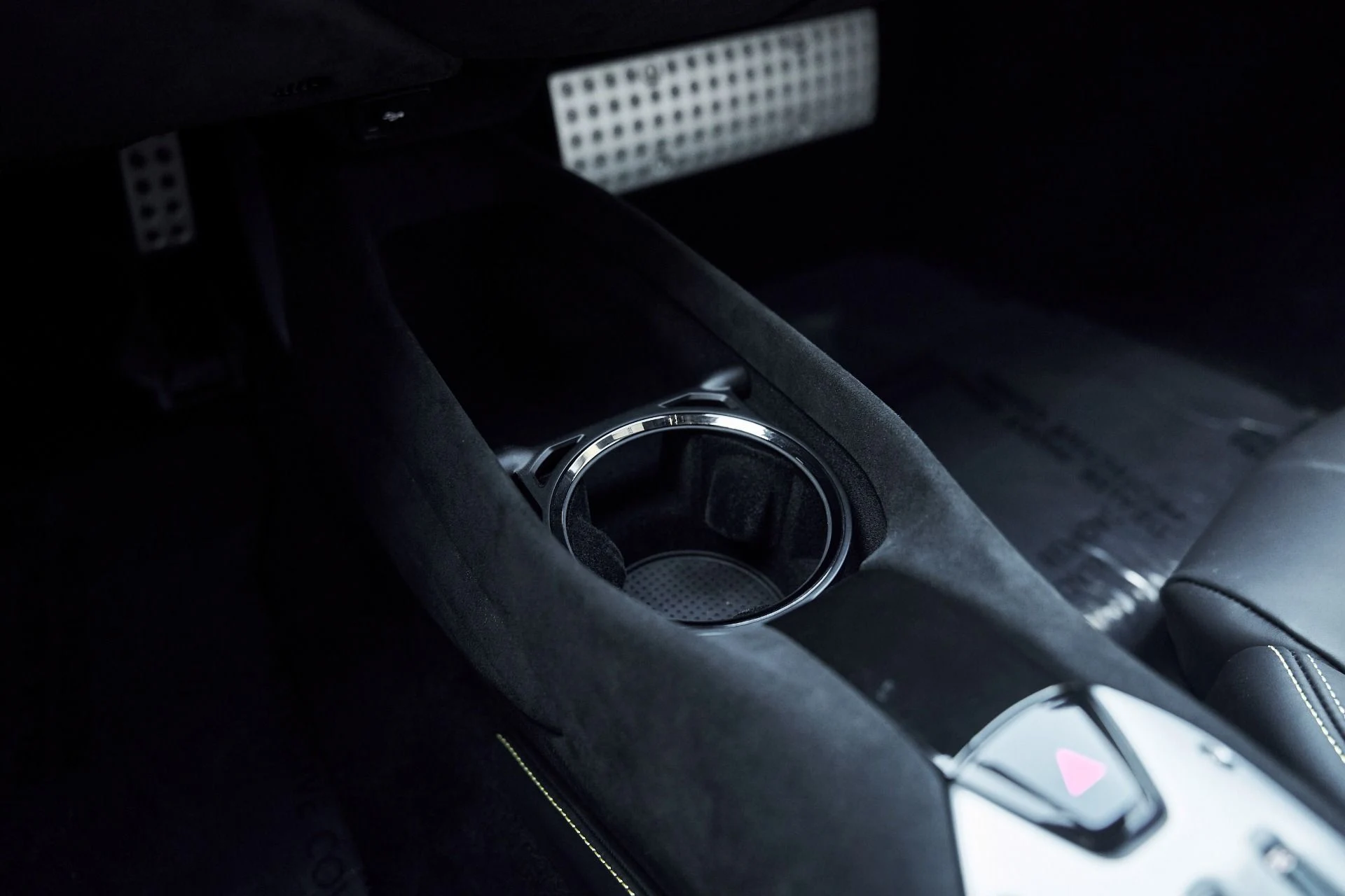 mph050_1480287211_Used_2023_Ferrari_SF_90_Stradale_1769909080_f1be6ef743