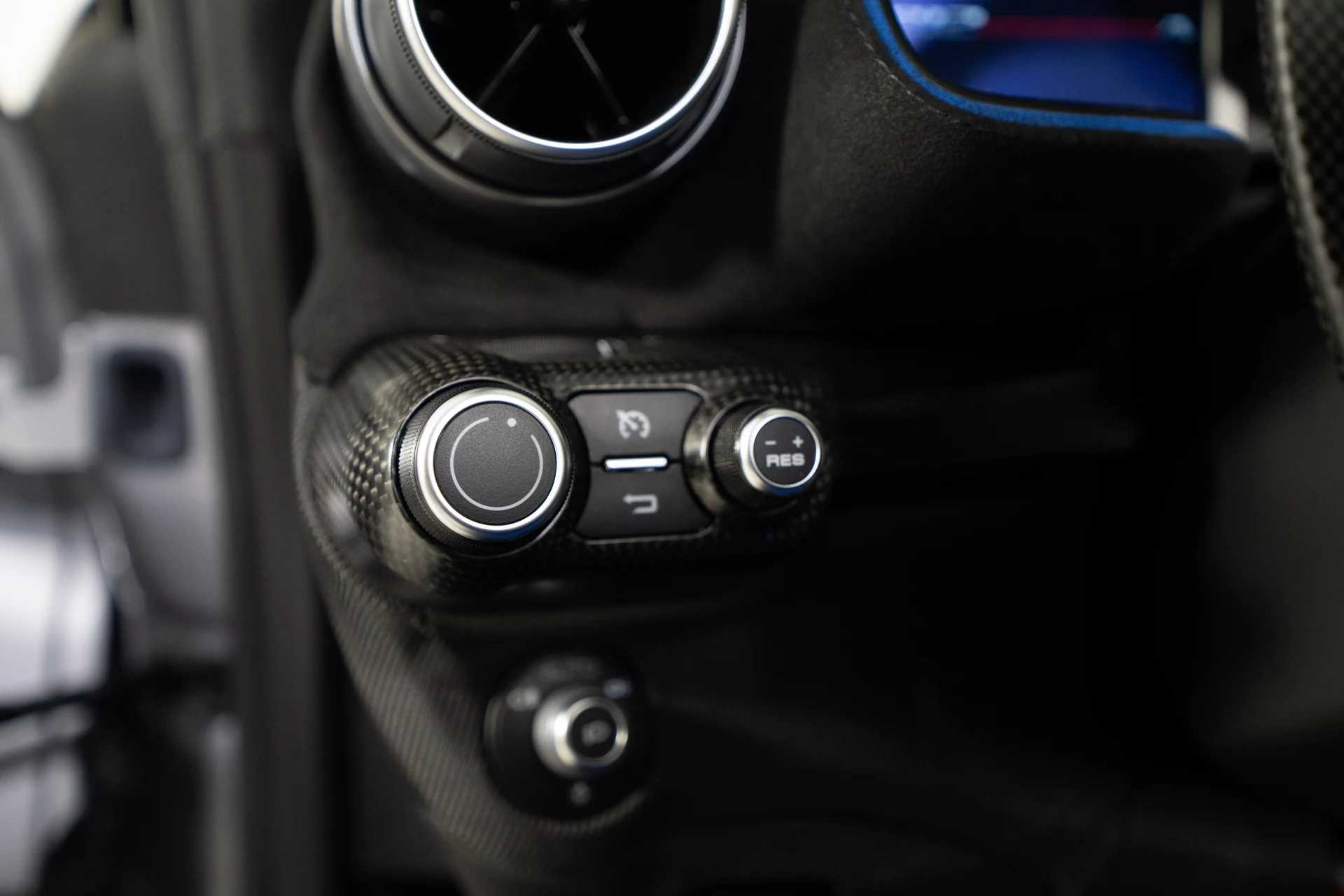 mph050_1481505042_9add5347e493a3bf886cdc0ef352878a_fcbe9b926b