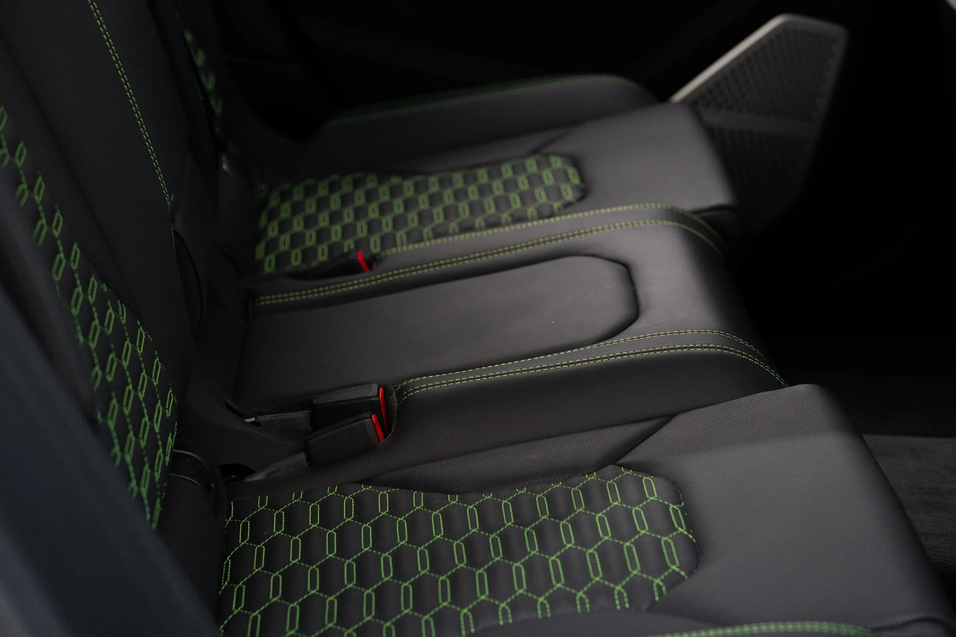 mph050_1530389626_Used_2023_Lamborghini_Urus_S_1758835388_b8bd04a0f8