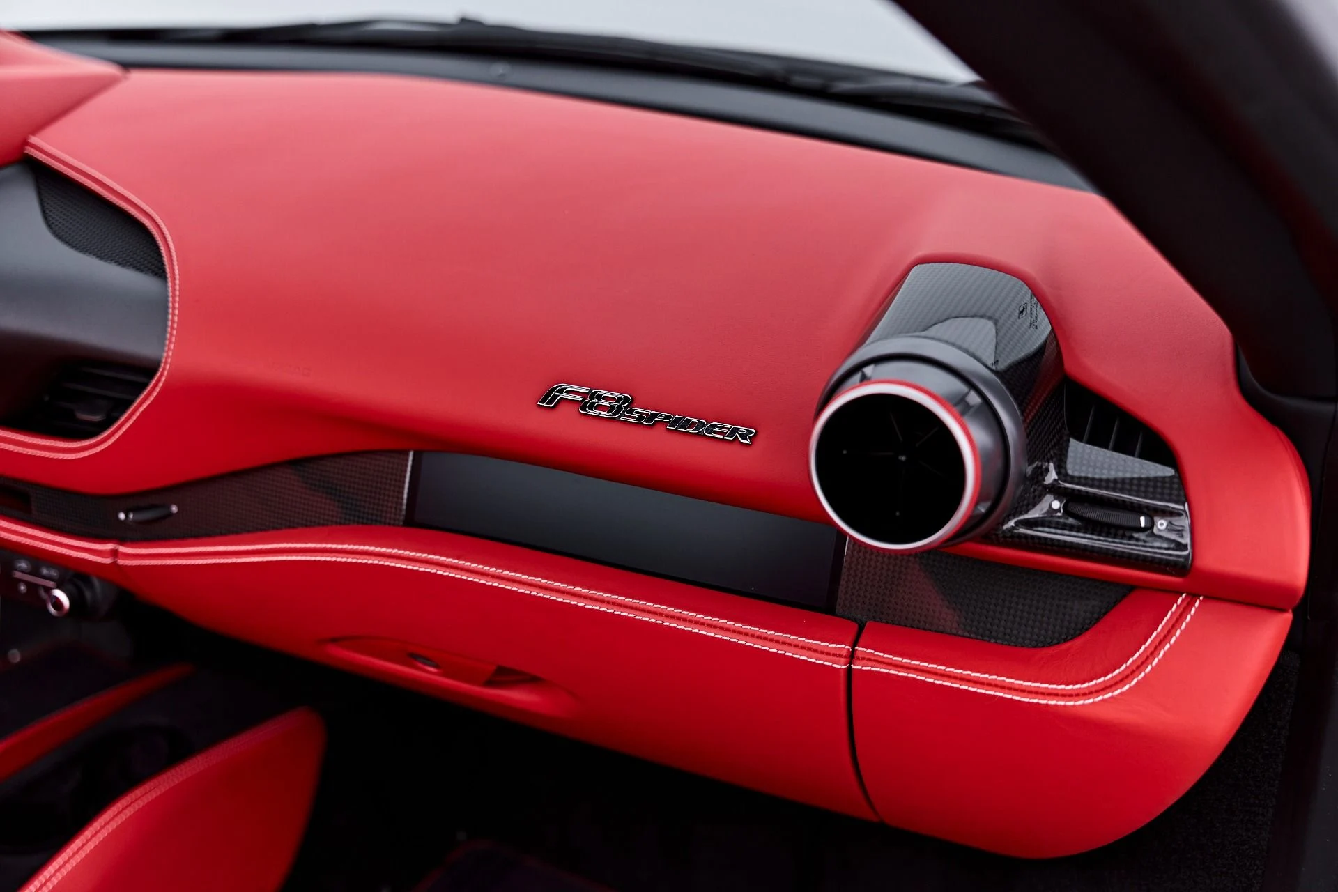 mph050_1544436450_Used_2022_Ferrari_F8_Spider_Base_1784162307_03c36c7f8f