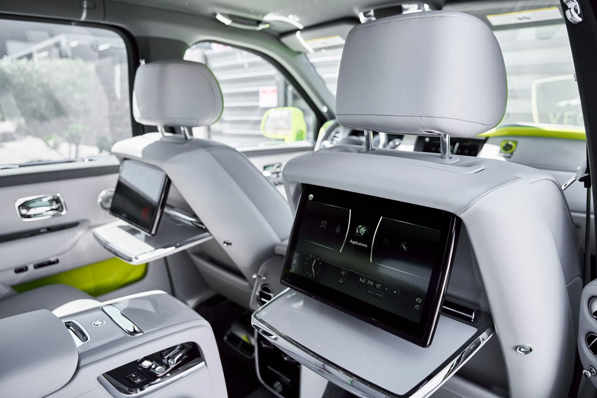 mph050_154462312_Used_2024_Rolls_Royce_Cullinan_Base_1773162633_e1e31bb776