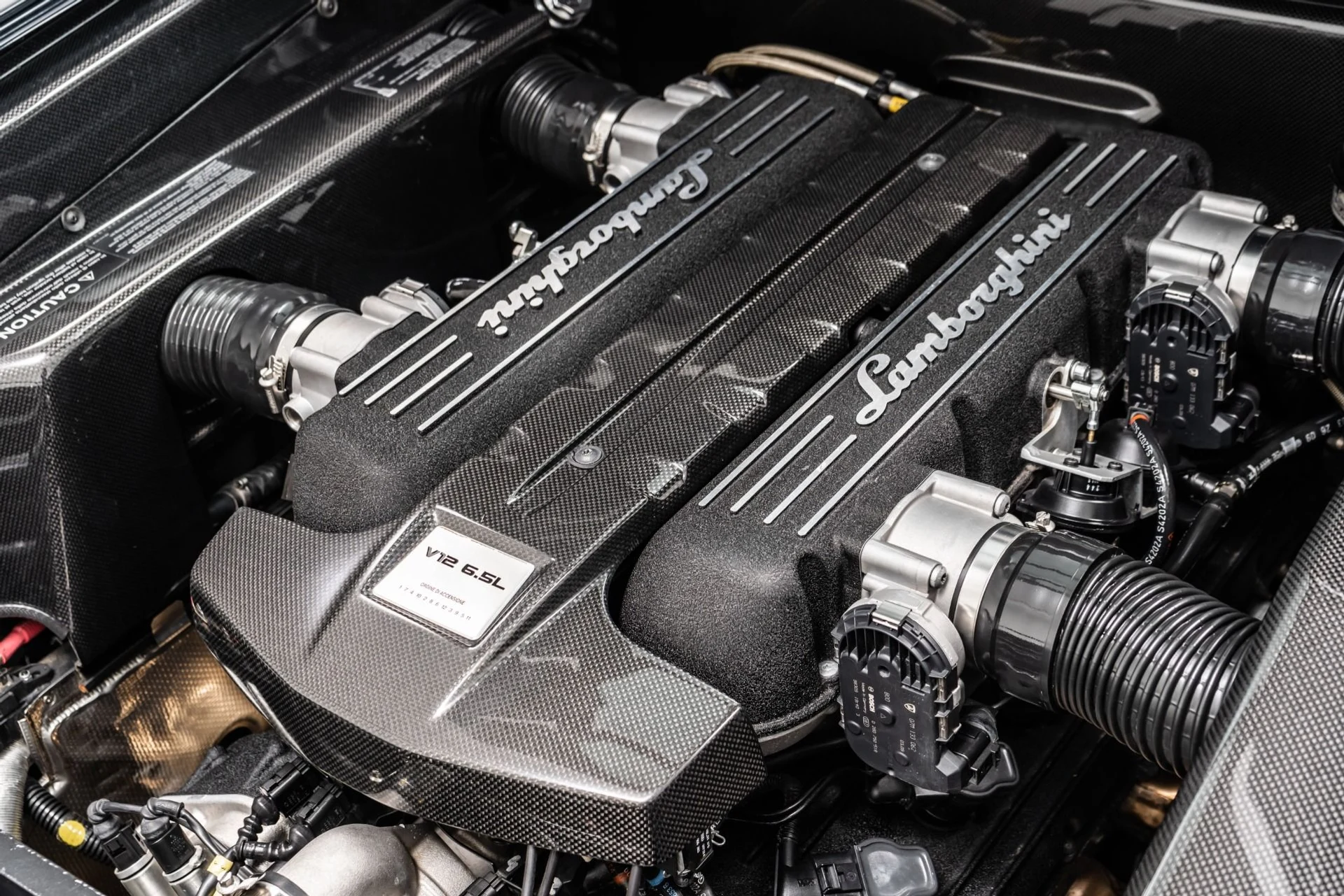 mph050_1547615727_Used_2010_Lamborghini_Murcielago_LP_670_4_SV_1759859215_b525c39090