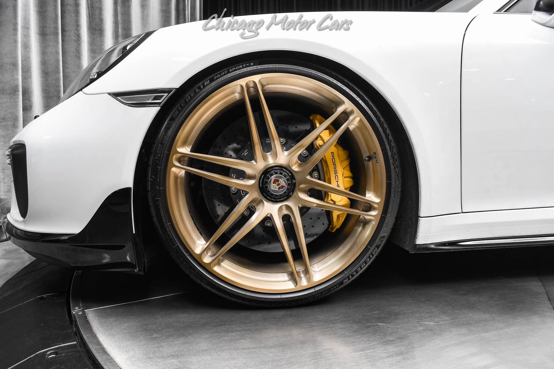 mph050_1583417735_13124_p51_l_ae0bb637dc