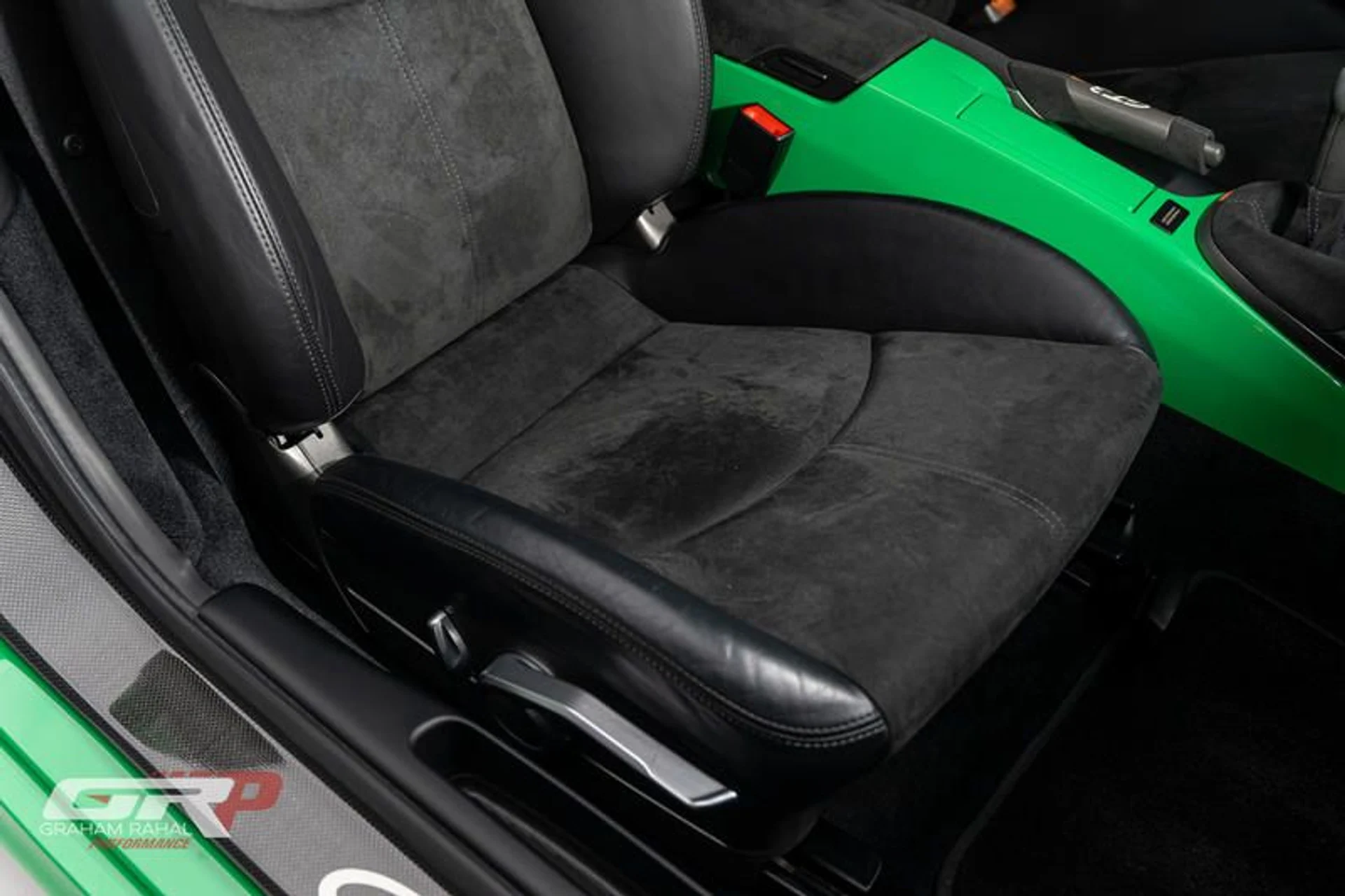 mph050_1584239738_2062_CCE_1_72_A6_4303_B1_F7_E7_A15172_F1_CD_85211fe3f3