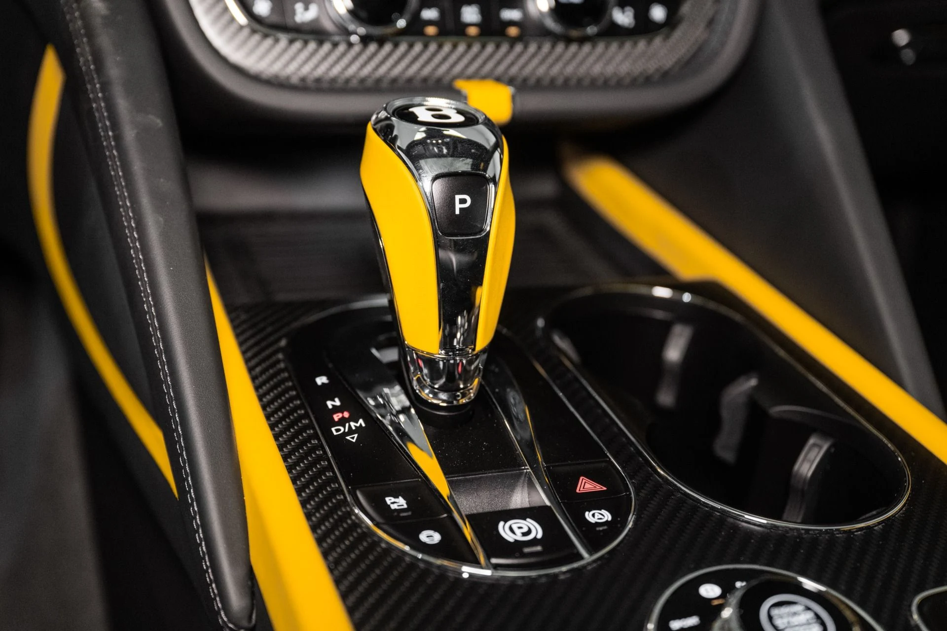 mph050_1707688628_New_2025_Bentley_BENTAYGA_V8_S_Apex_Edition_1743523245_2fda829f71