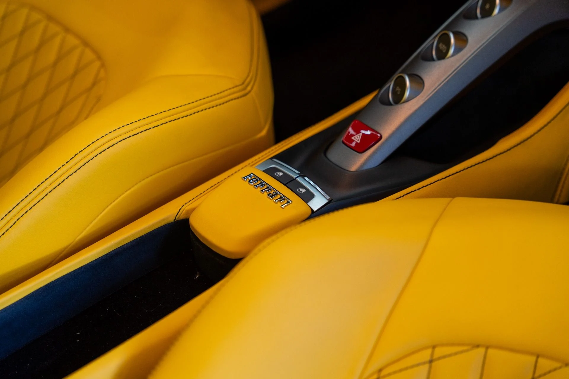 mph050_1711621388_Used_2016_Ferrari_488_GTB_1792442260_57da5551d3