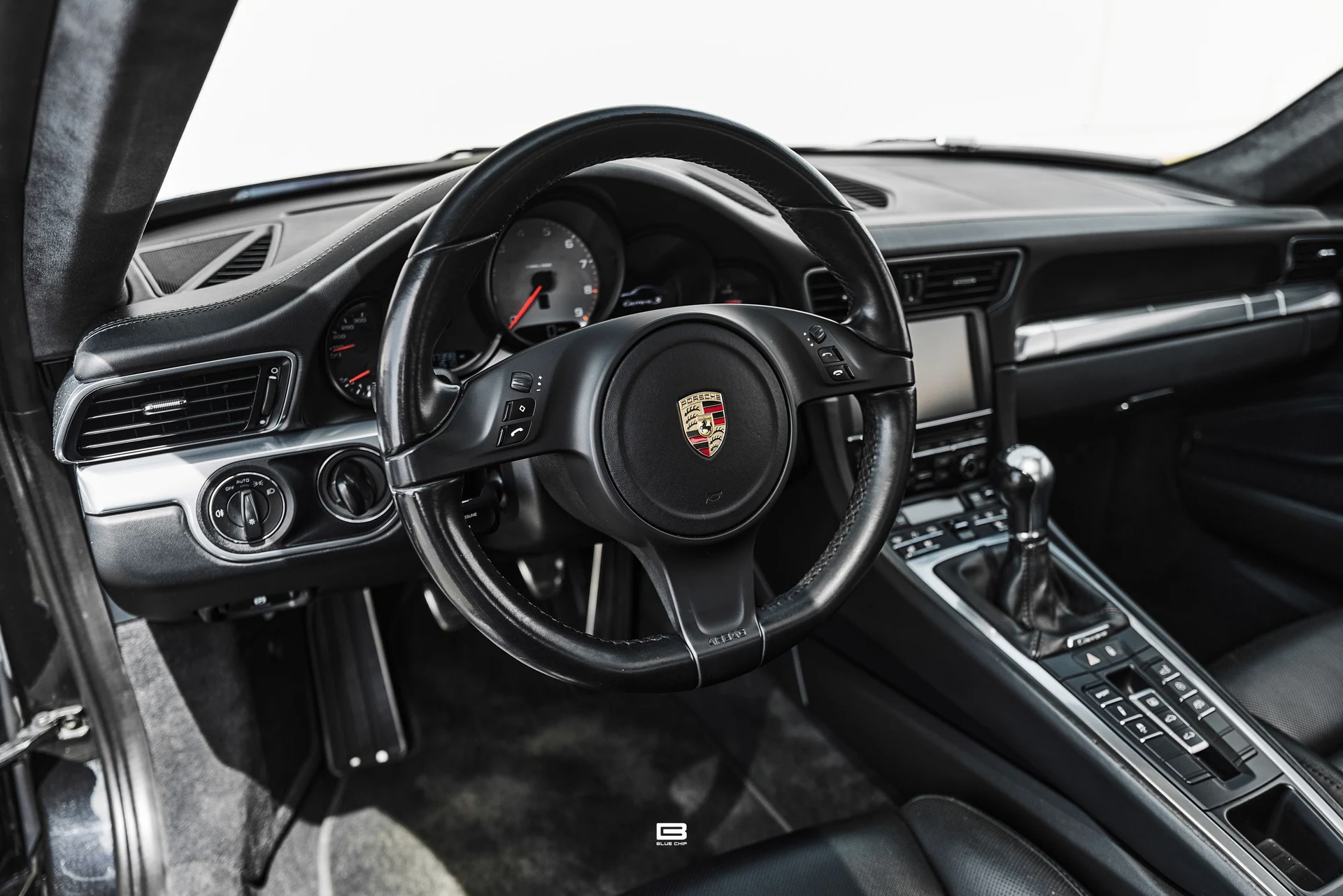 mph050_1717827162_69d84632d8c1e9ea334235b0_L1210088_902e621f37