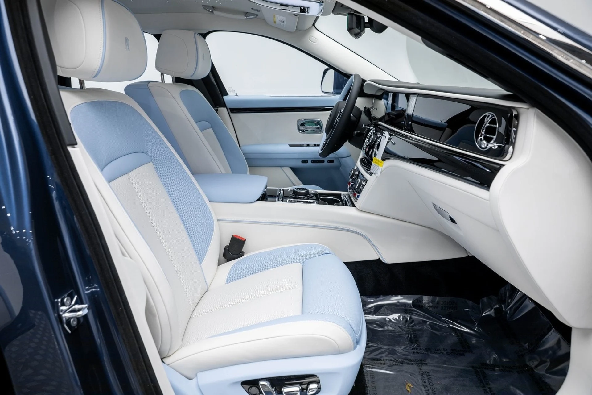 mph050_176204963_51_729f1a1349