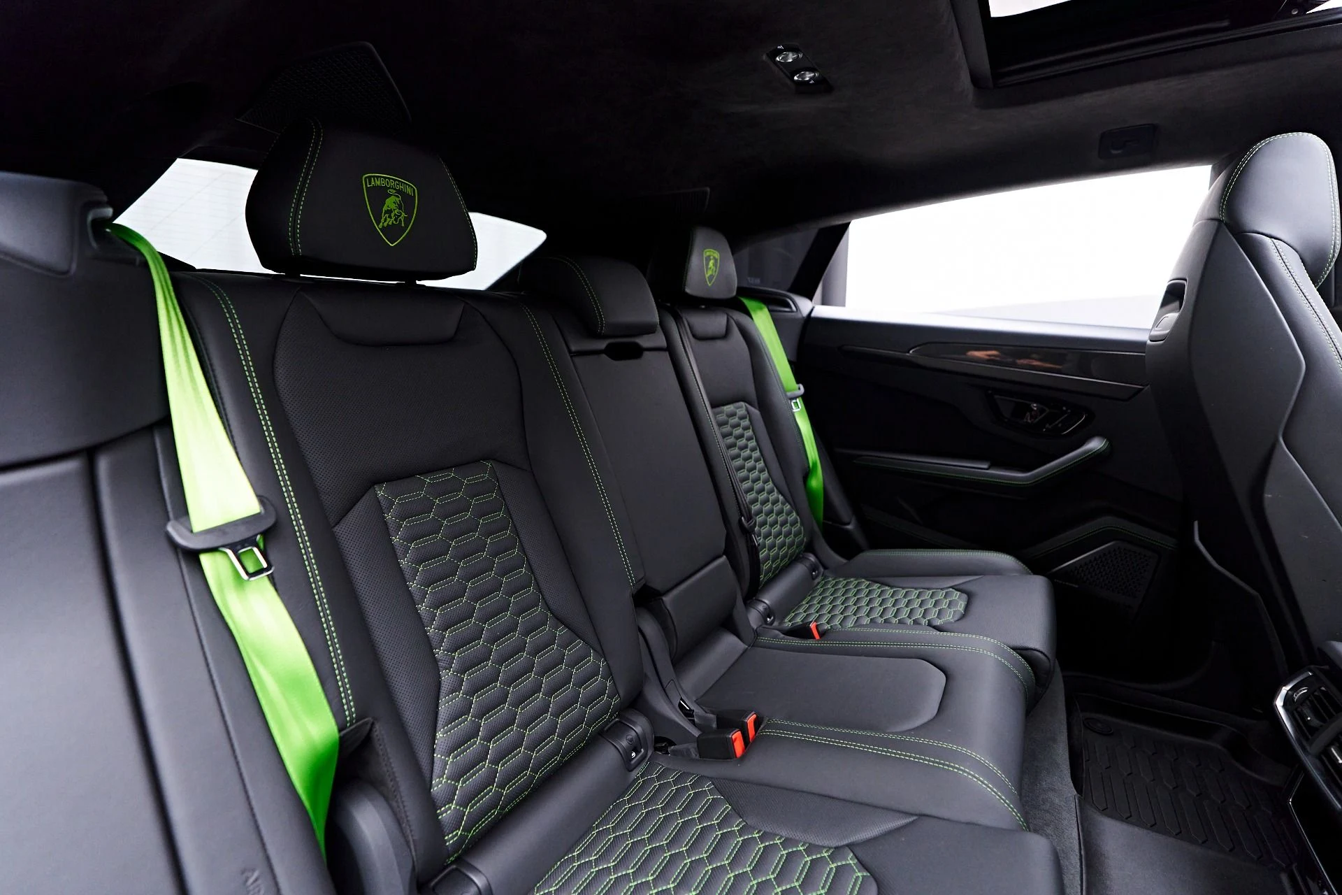 mph050_1814275391_Used_2024_Lamborghini_Urus_S_1753236168_85011d380f