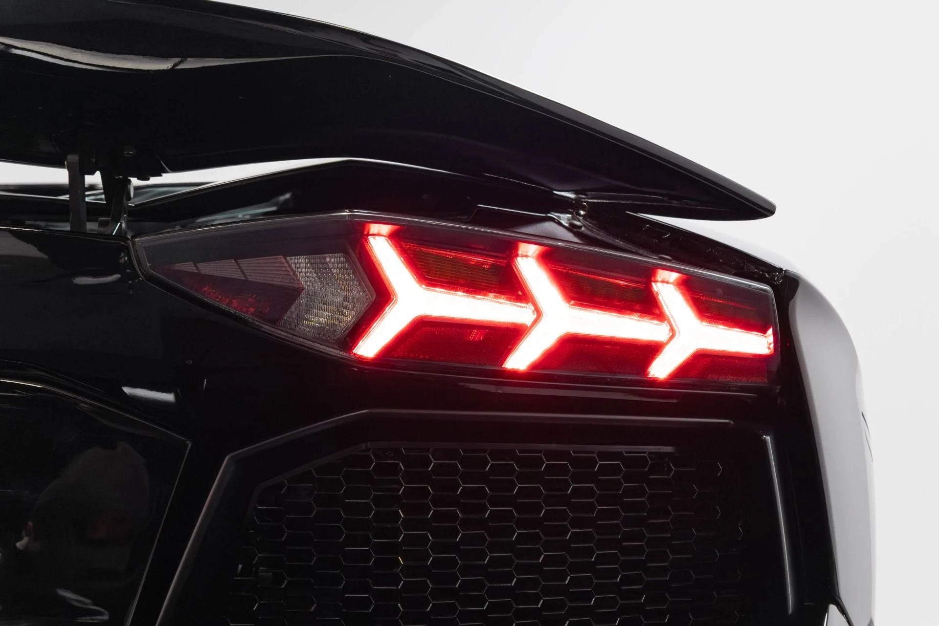 mph050_1817189209_Used_2015_Lamborghini_Aventador_LP_700_4_1780593182_036ae3dee0