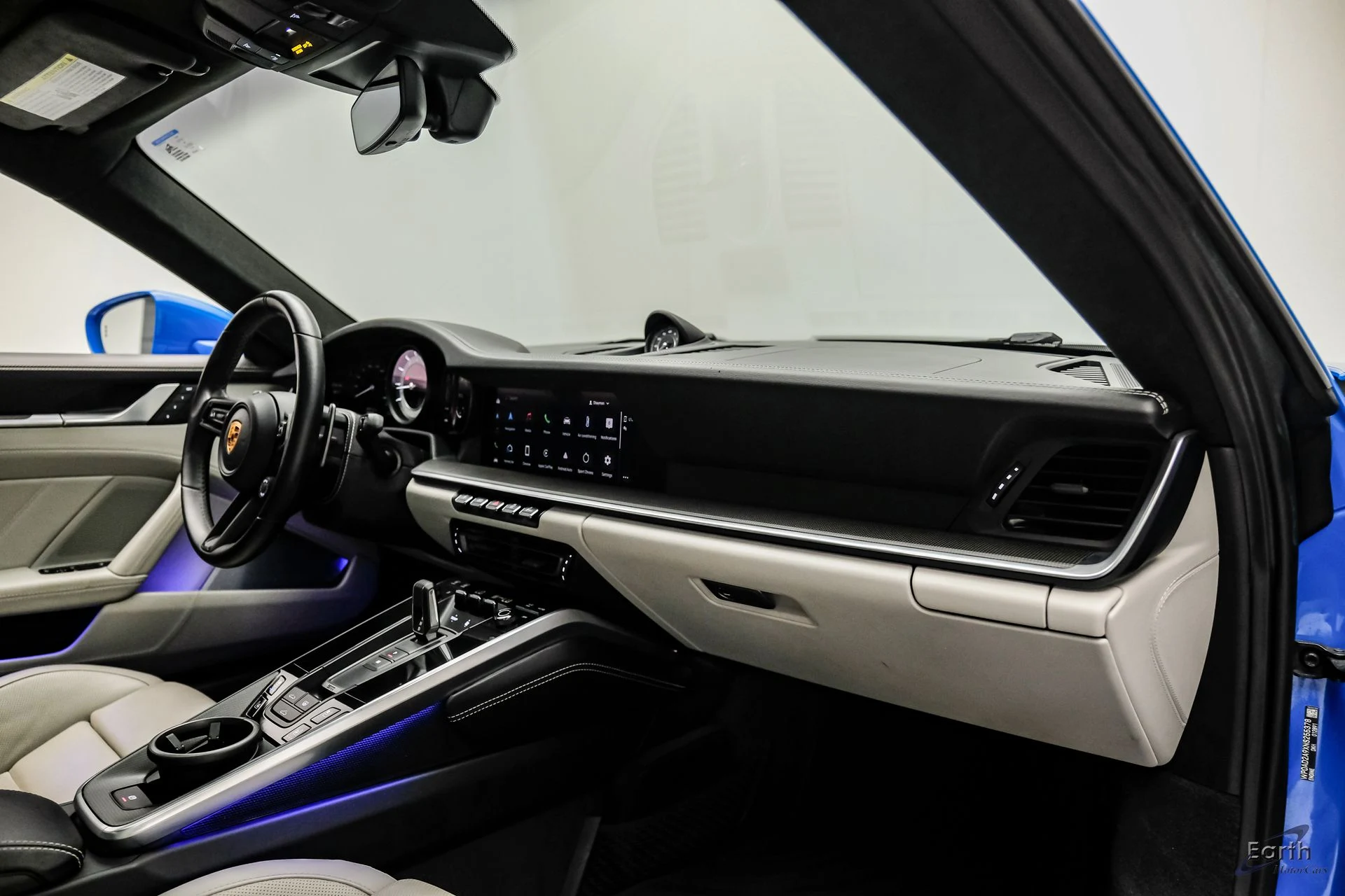 mph050_1841872866_2fda6e374ba637b2e2812ef94753d940x_12023682d1