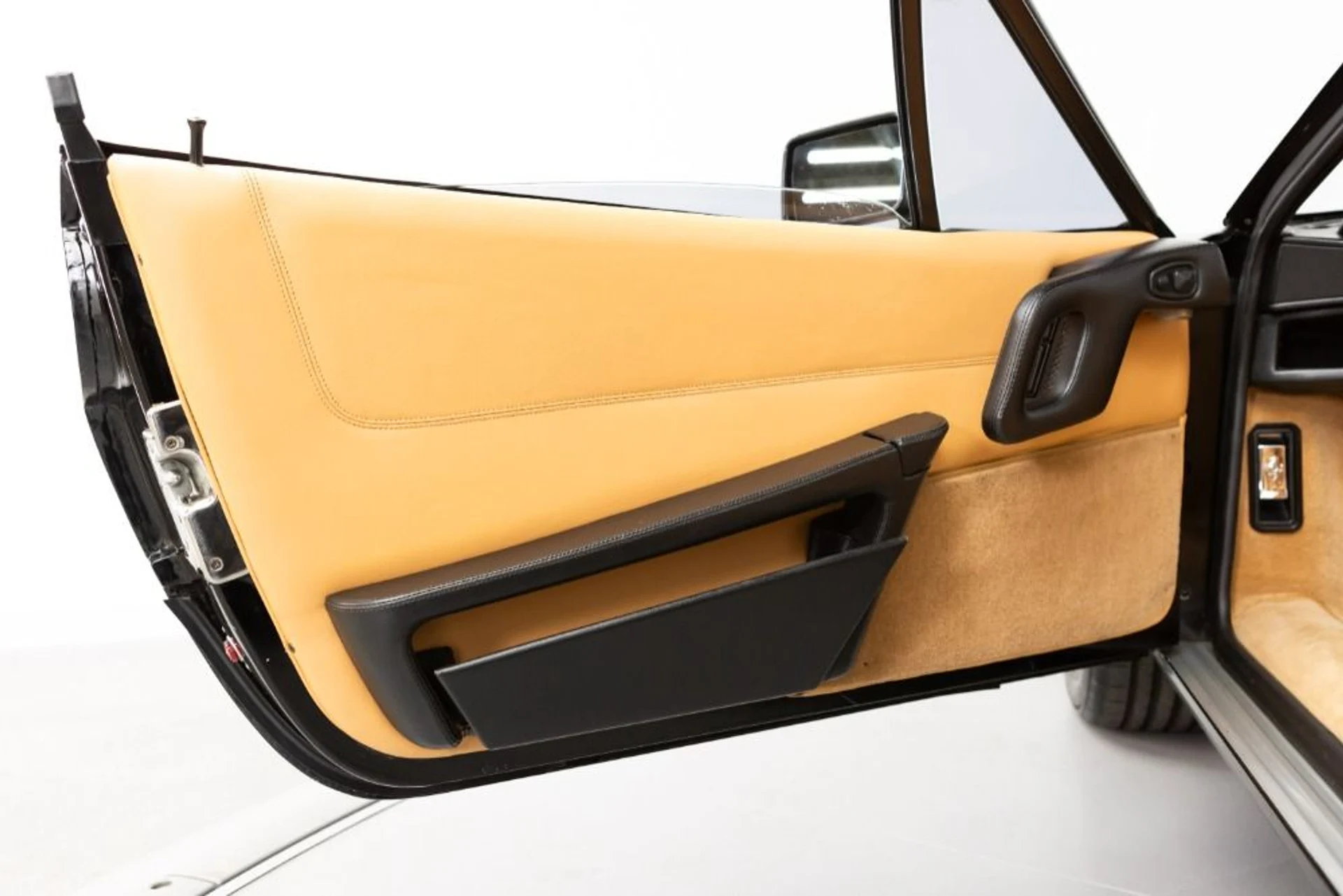 mph050_1860986077_Used_1989_Ferrari_328_GTS_40086ad949