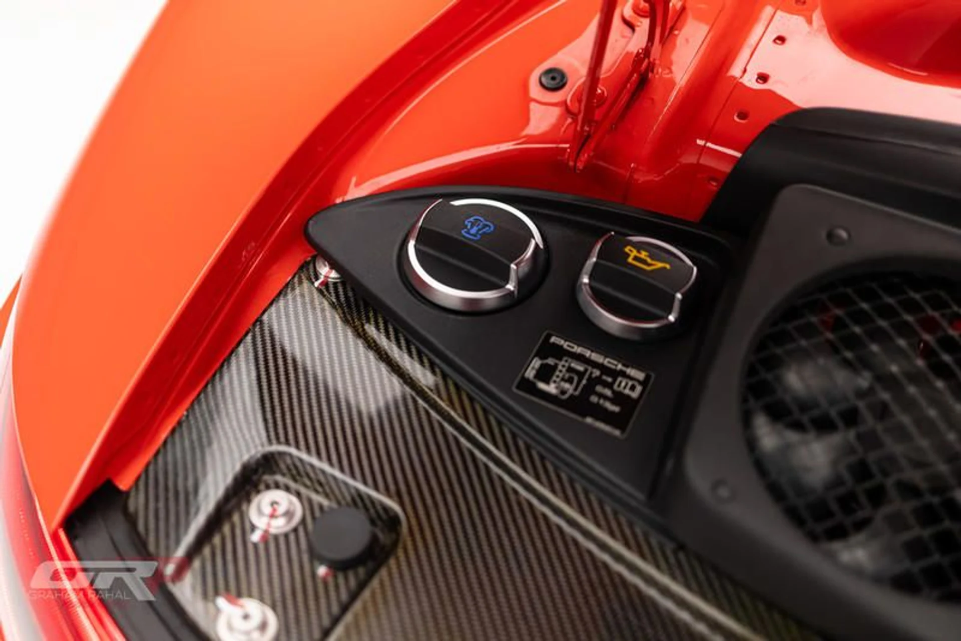 mph050_1895641013_060_BA_297_1_E5_F_4_E28_9_F5_A_C83006_F69_E46_6b42922a85