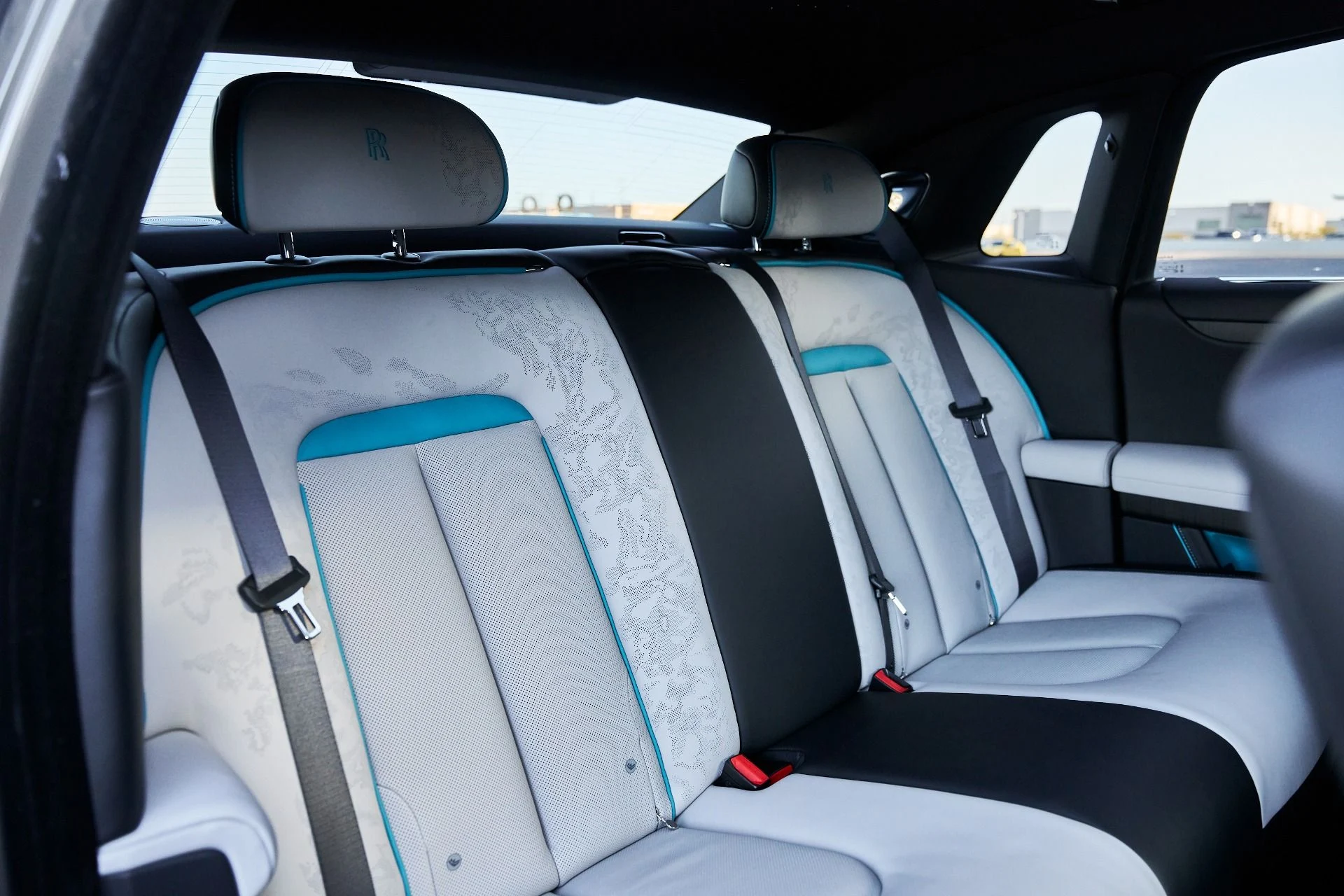 mph050_1914323522_Used_2025_Rolls_Royce_Ghost_Base_1770087466_218735b164