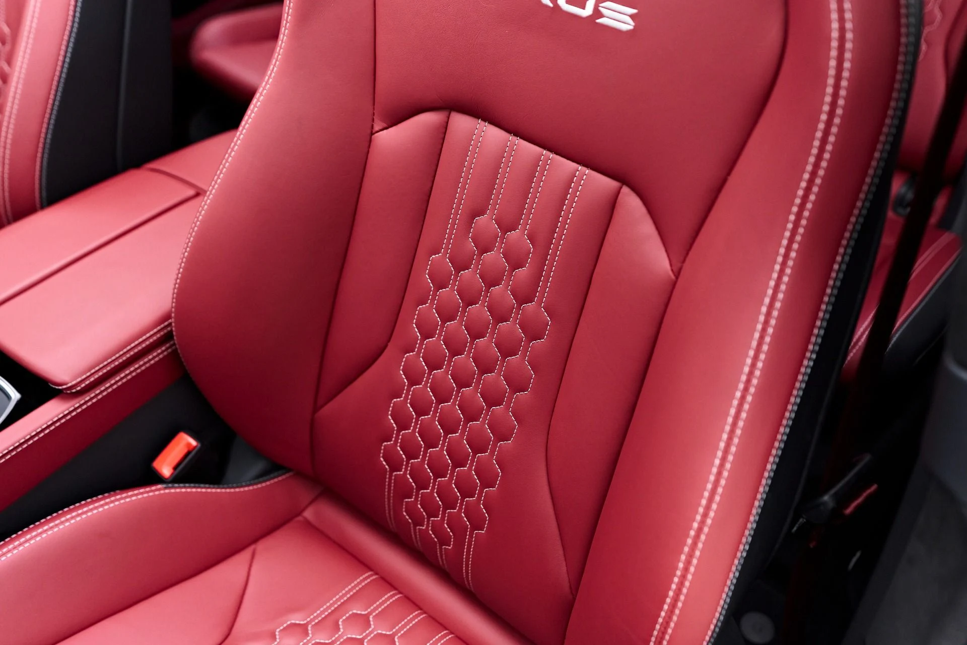 mph050_1918887768_Used_2024_Lamborghini_Urus_S_1751401874_c186b50852