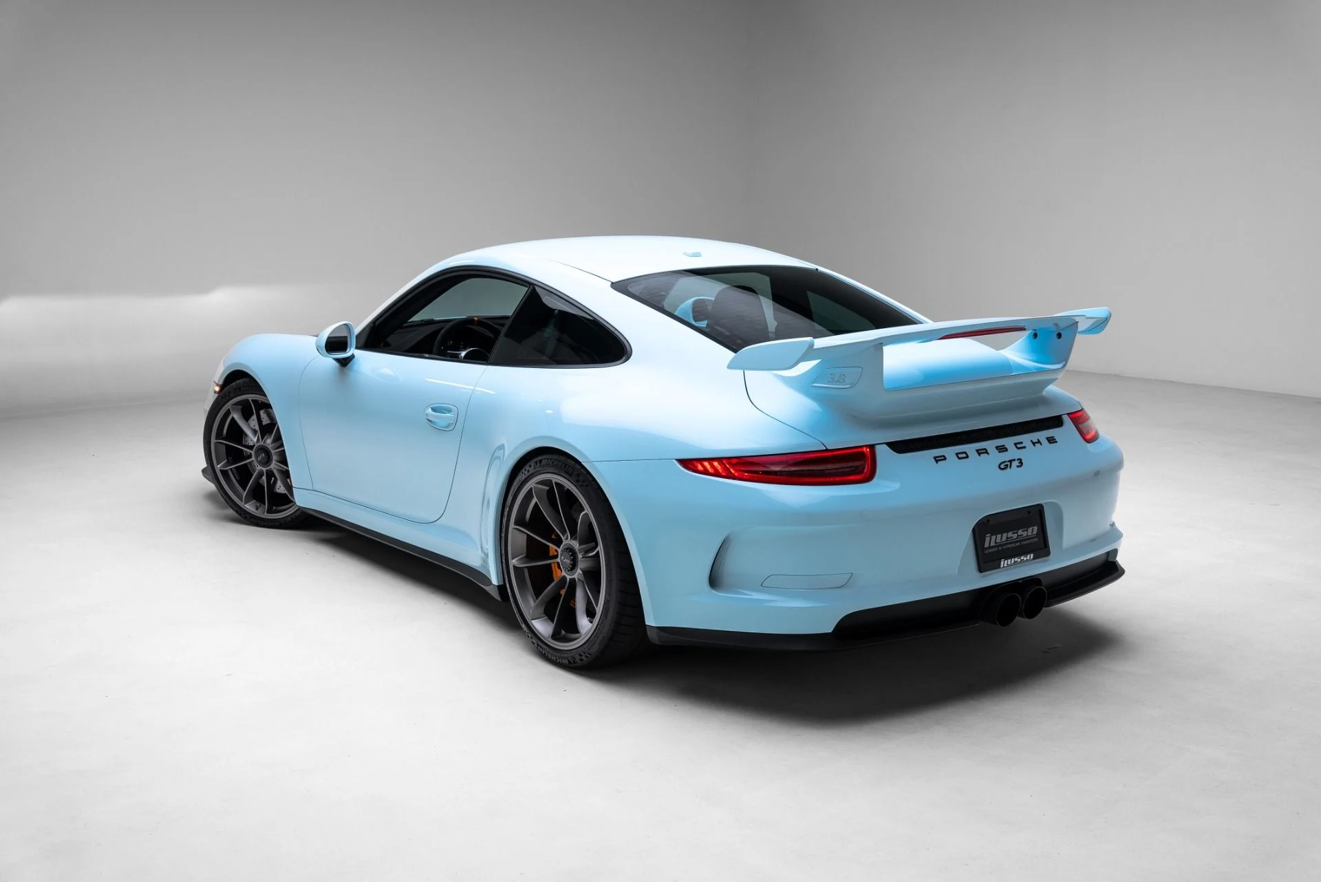 mph050_1926645339_Used_2015_Porsche_911_GT_3_1774894967_3a841f057d