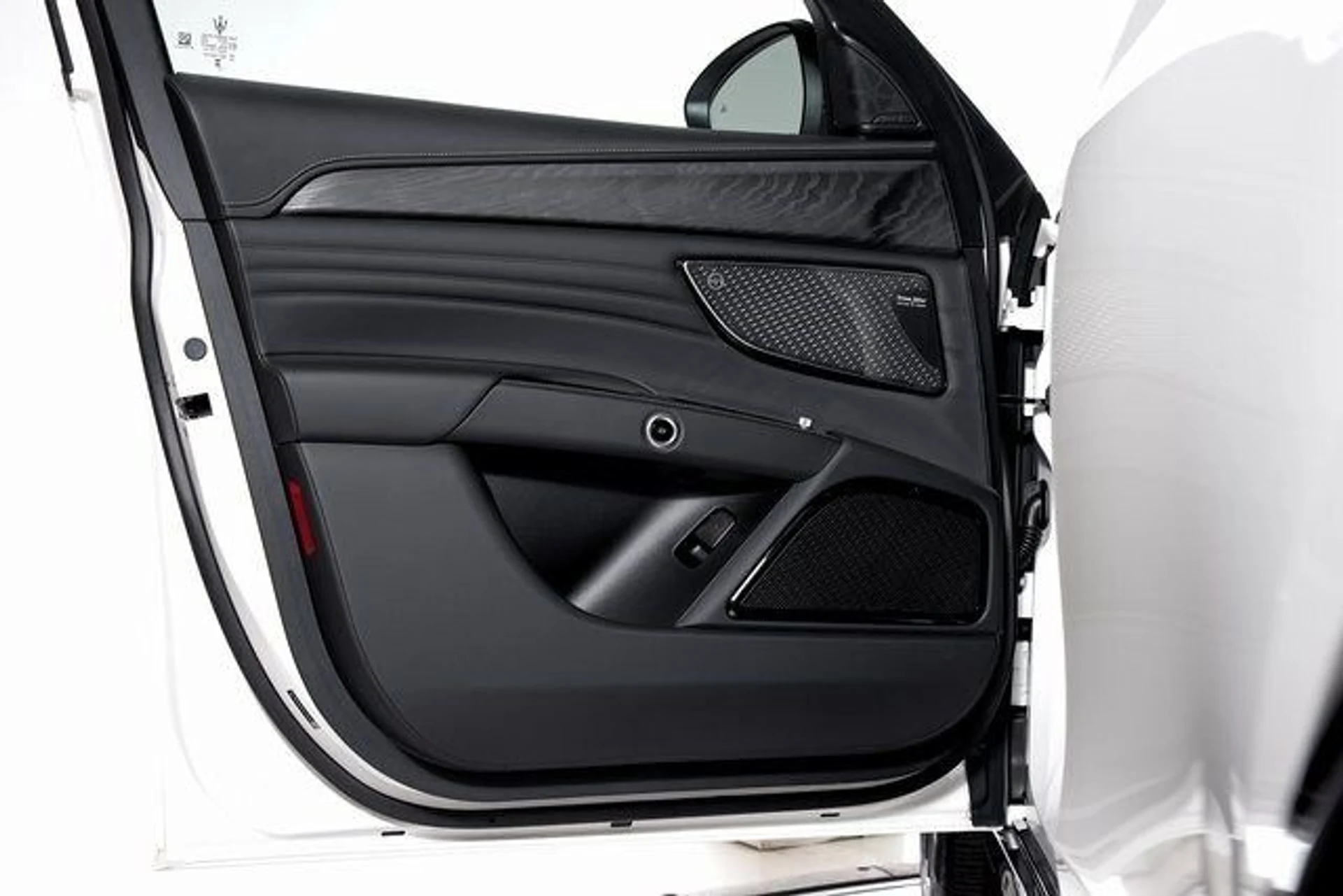 mph050_1928562406_29a5452e134cbf54978b1cdd7cf02a42x_5b6a3face8