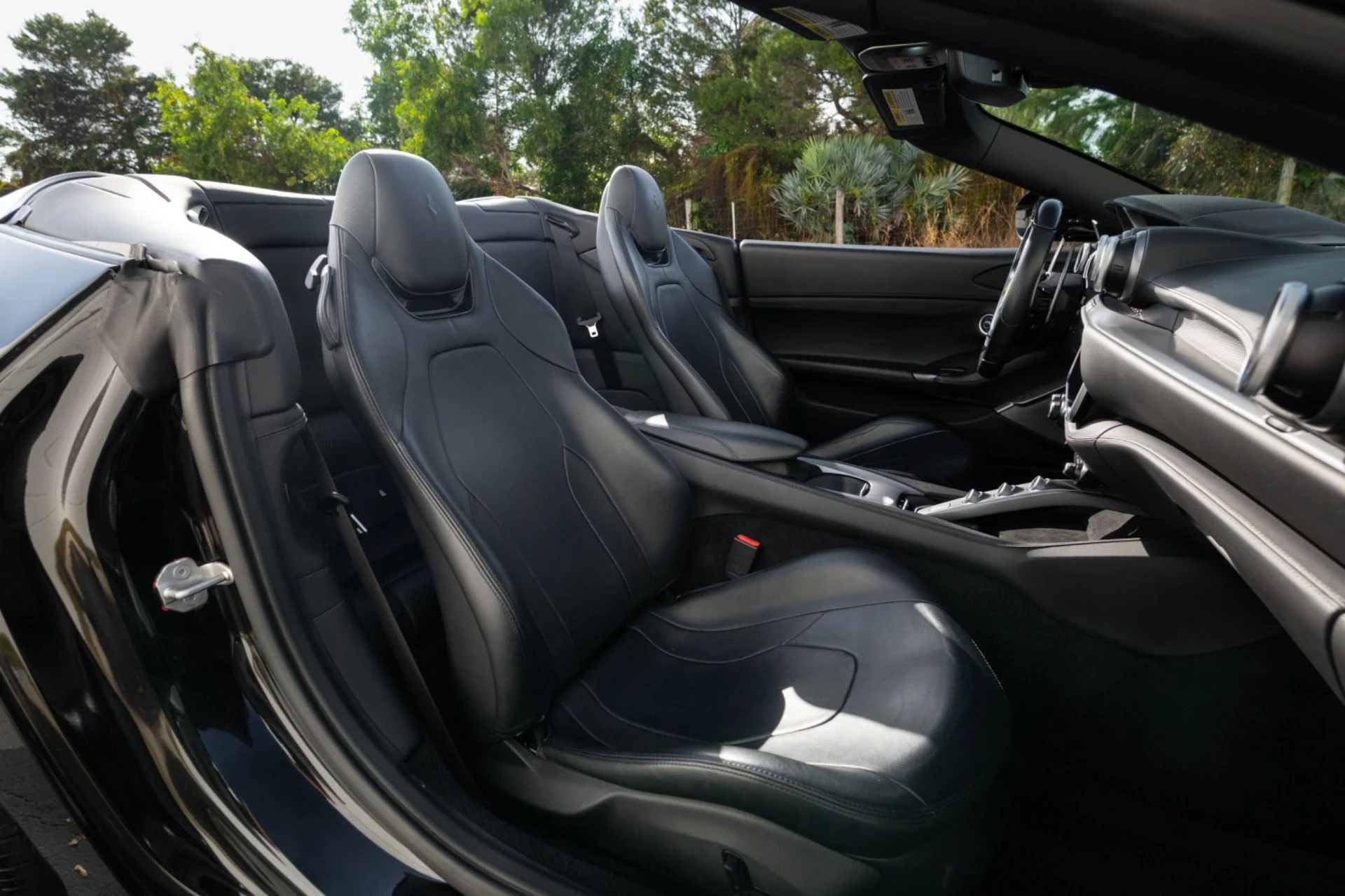 mph050_1944174908_Used_2019_Ferrari_Portofino_1771532696_b92724a193