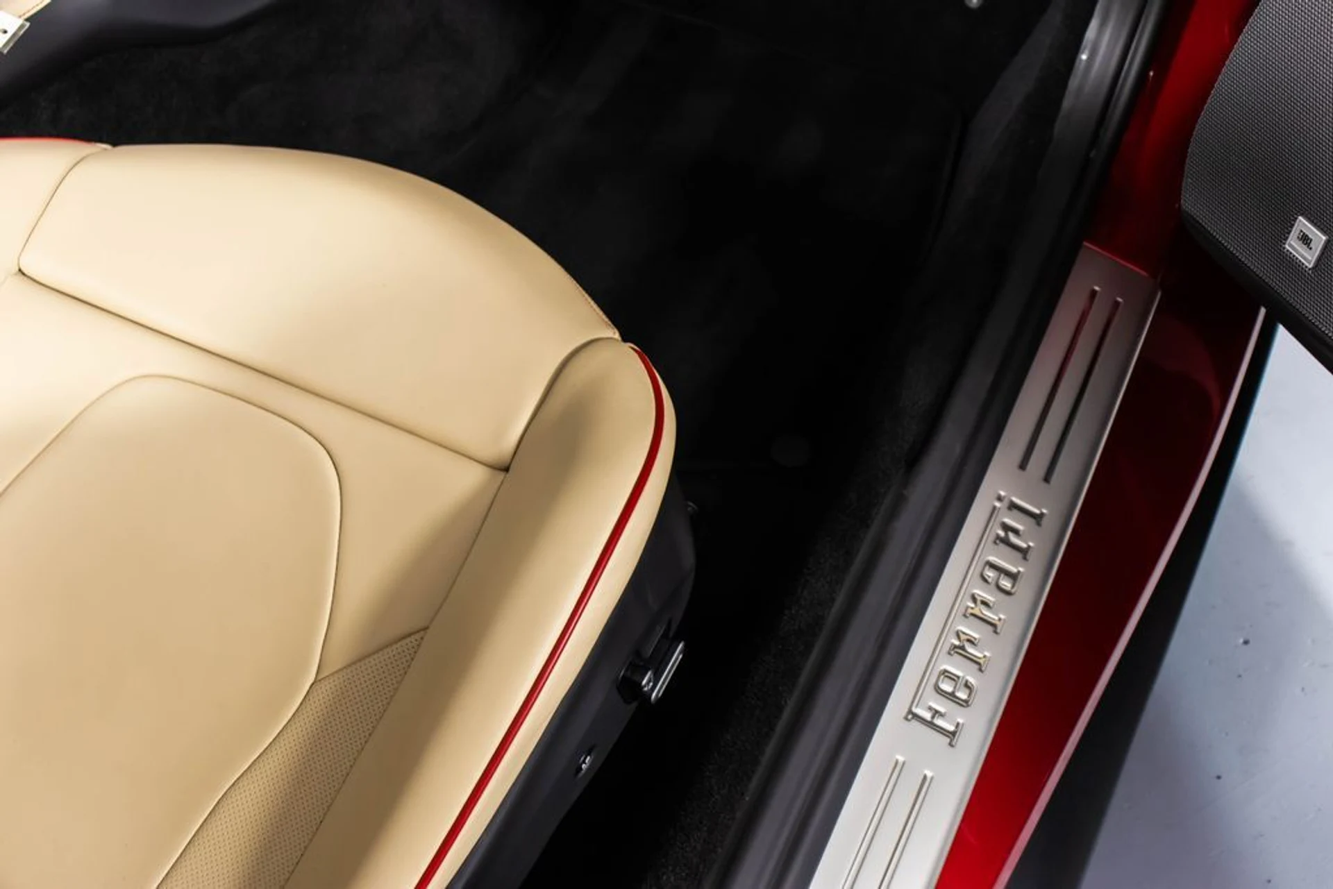 mph050_1950063966_d6073adeeb42a19c8c88df8d0e6f6dd1x_65f94997a8