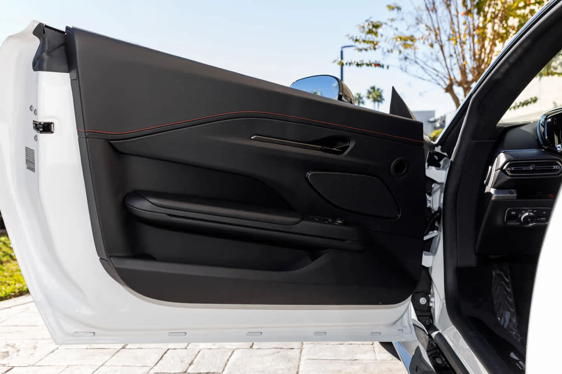 mph050_196767100_51_74748a220d