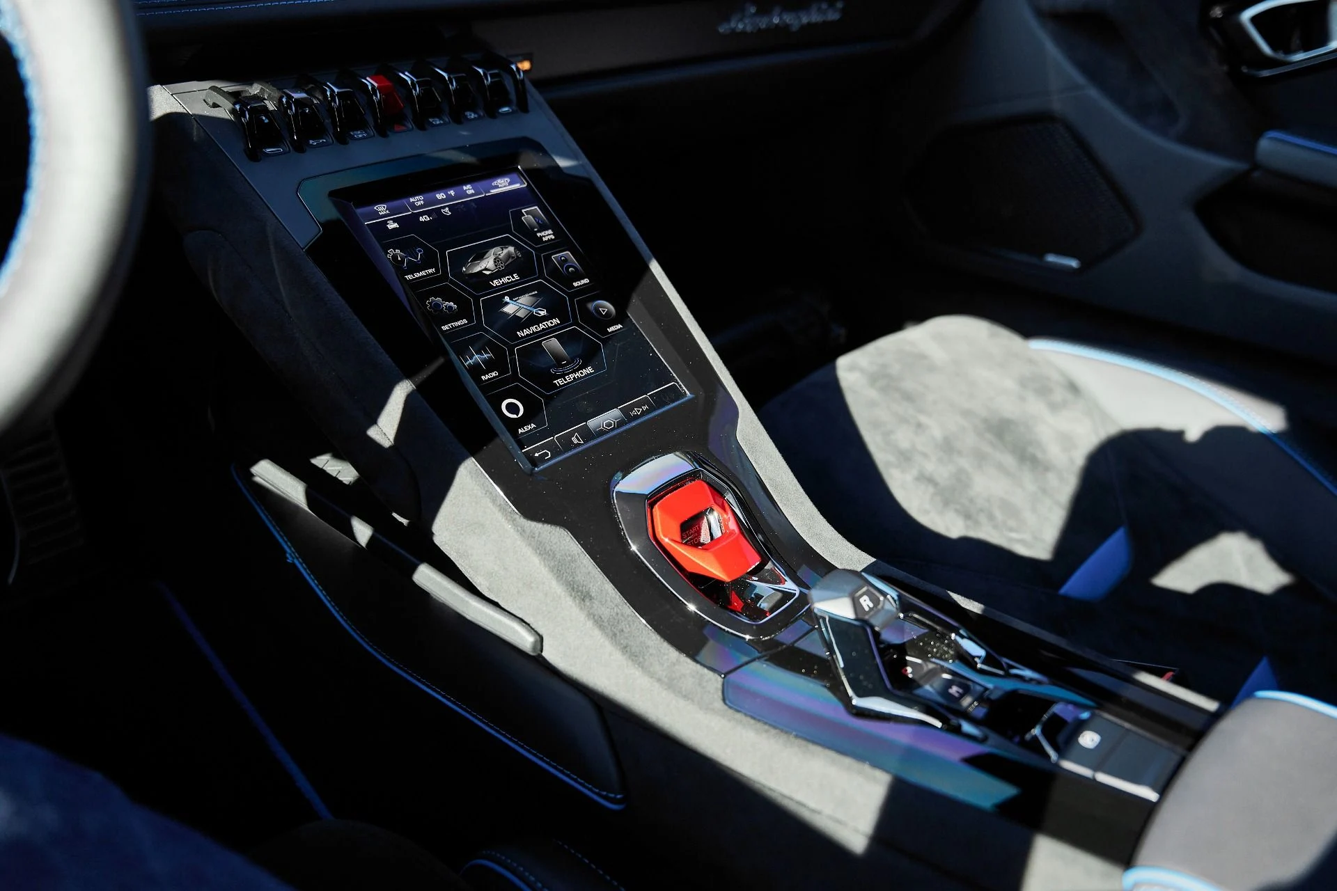 mph050_1987033927_Used_2023_Lamborghini_Huracan_Tecnica_Base_1766024651_6a5cd4d26d