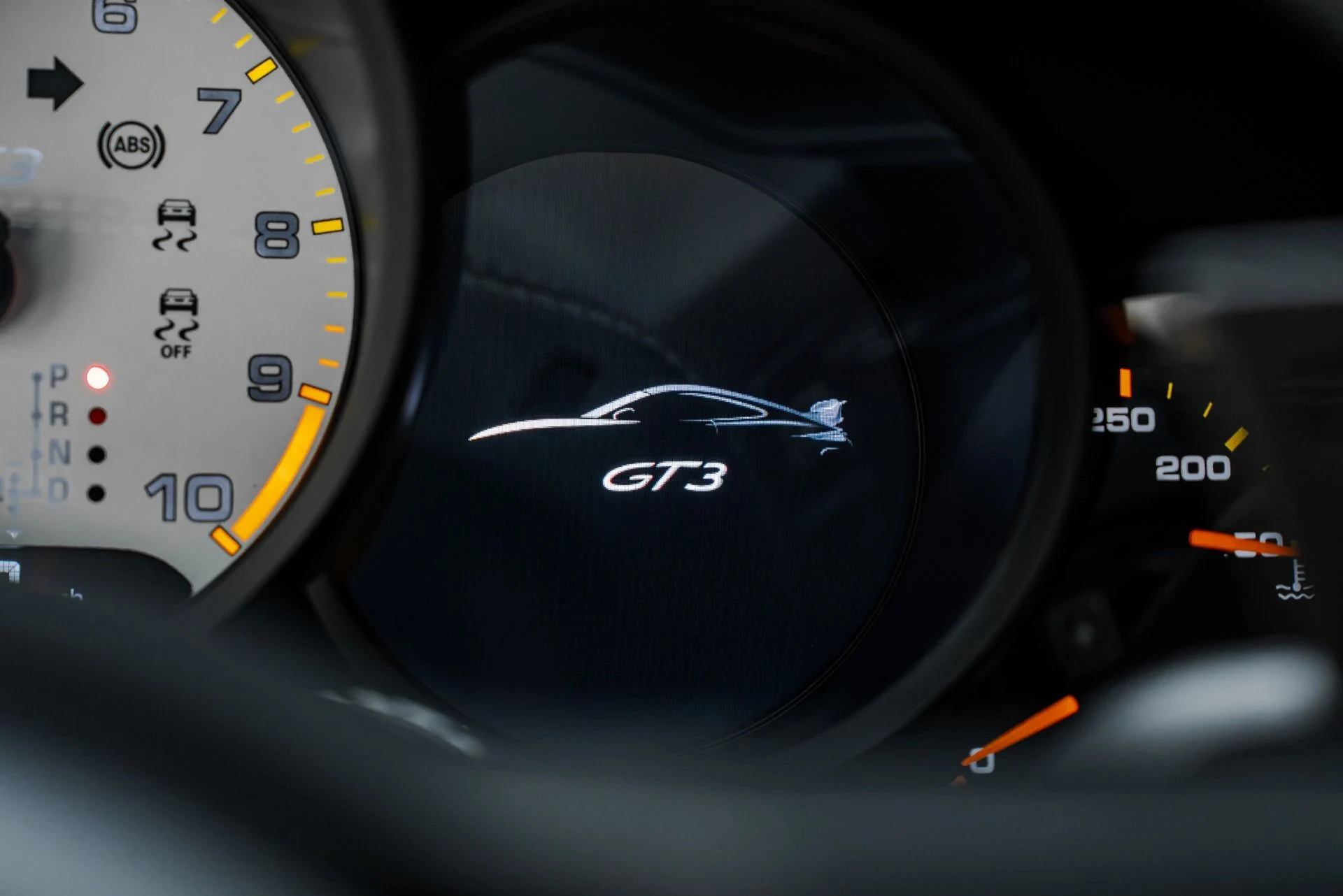 mph050_2010379807_Used_2018_Porsche_911_GT_3_1786143758_5f0f515c4c