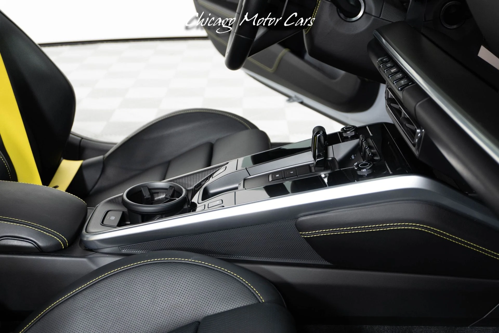 mph050_2038397302_13207_p51_l_0d296a0e59