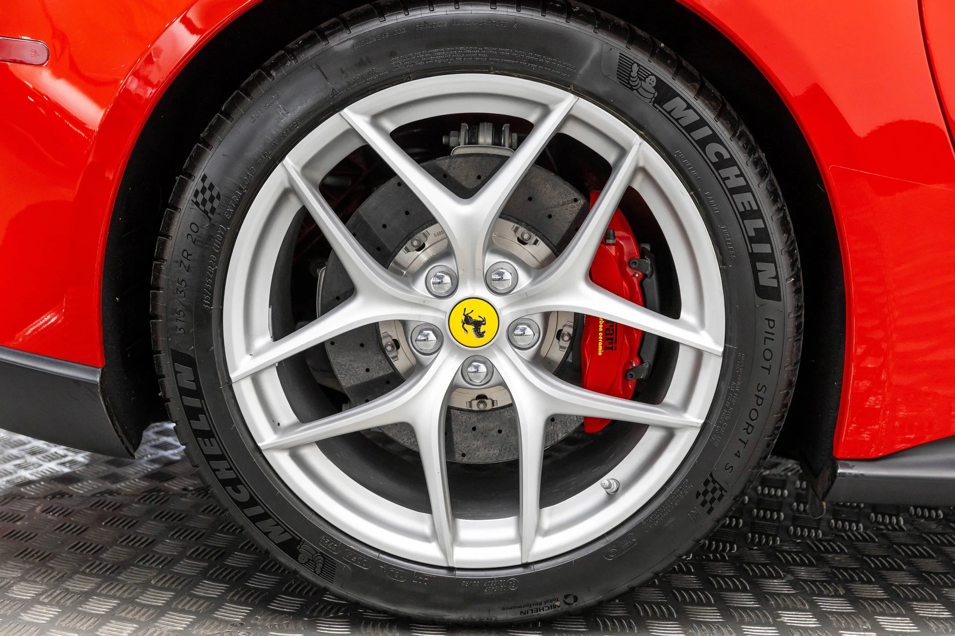 mph050_2039048663_cbbb6f427d3b4f299d91731fd55021dc_4162ffbd45