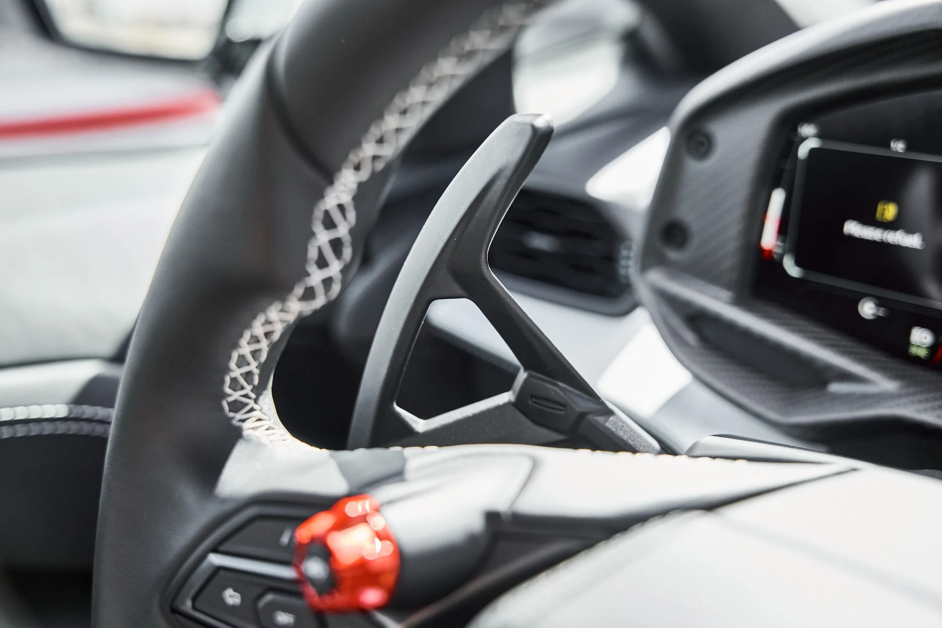 mph050_2039496878_Used_2026_Lamborghini_Revuelto_Base_1777078431_f1c7ae4cd6