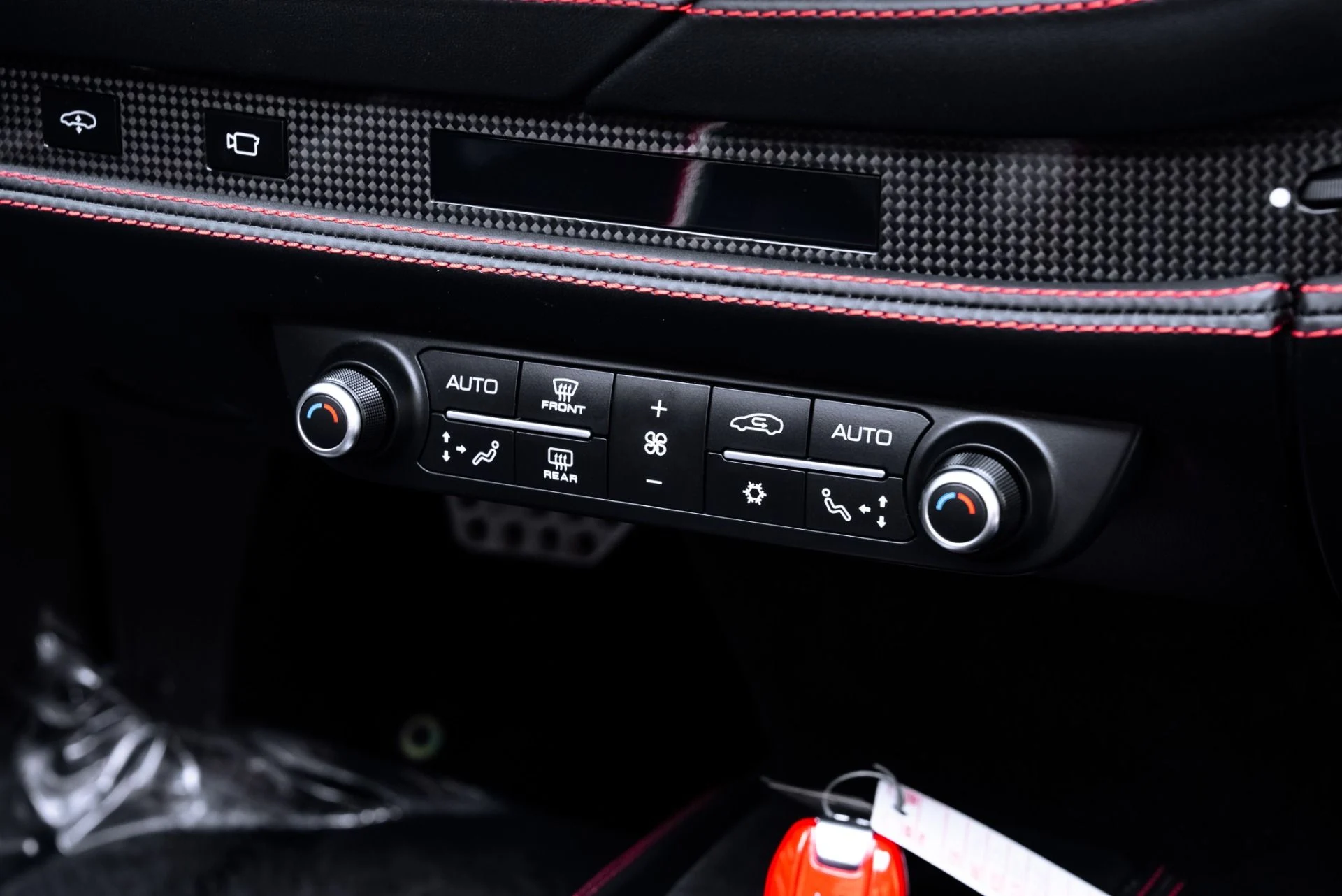 mph050_2049828900_Used_2022_Ferrari_F8_Spider_1772060408_fff43fa70c