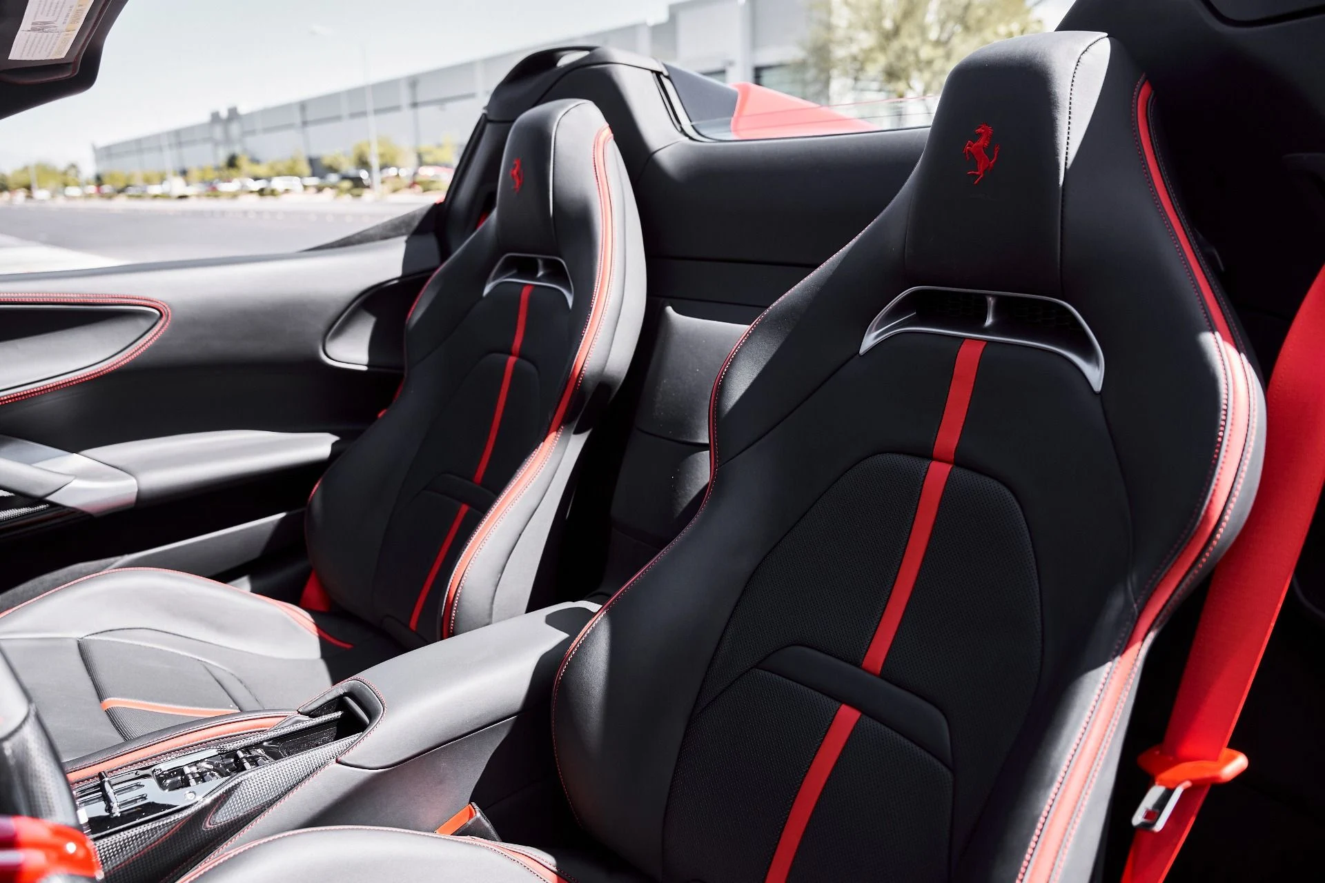 mph050_2054374697_Used_2025_Ferrari_SF_90_Spider_Base_1776296514_524e49cffd