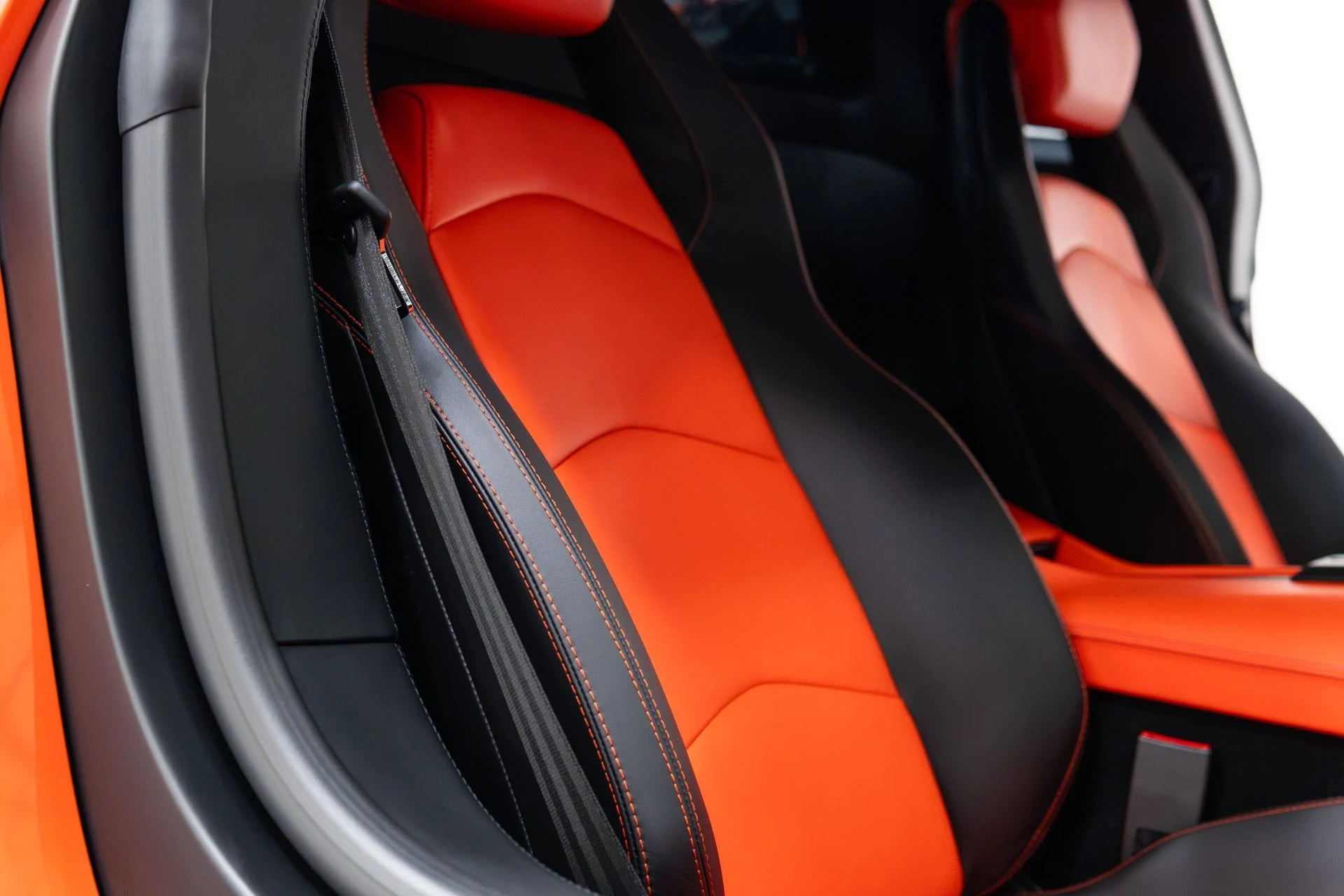 mph050_2057010509_Used_2012_Lamborghini_Aventador_LP_700_4_1769493534_9ef0c969ae