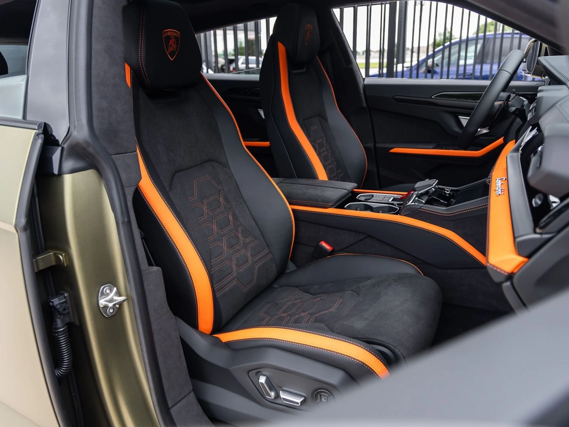 mph050_2064227292_51_f4c6075495