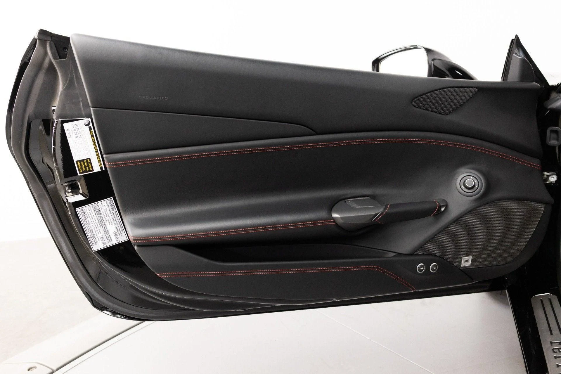 mph050_2092979368_Used_2017_Ferrari_488_Spider_1787836783_983225d1ef