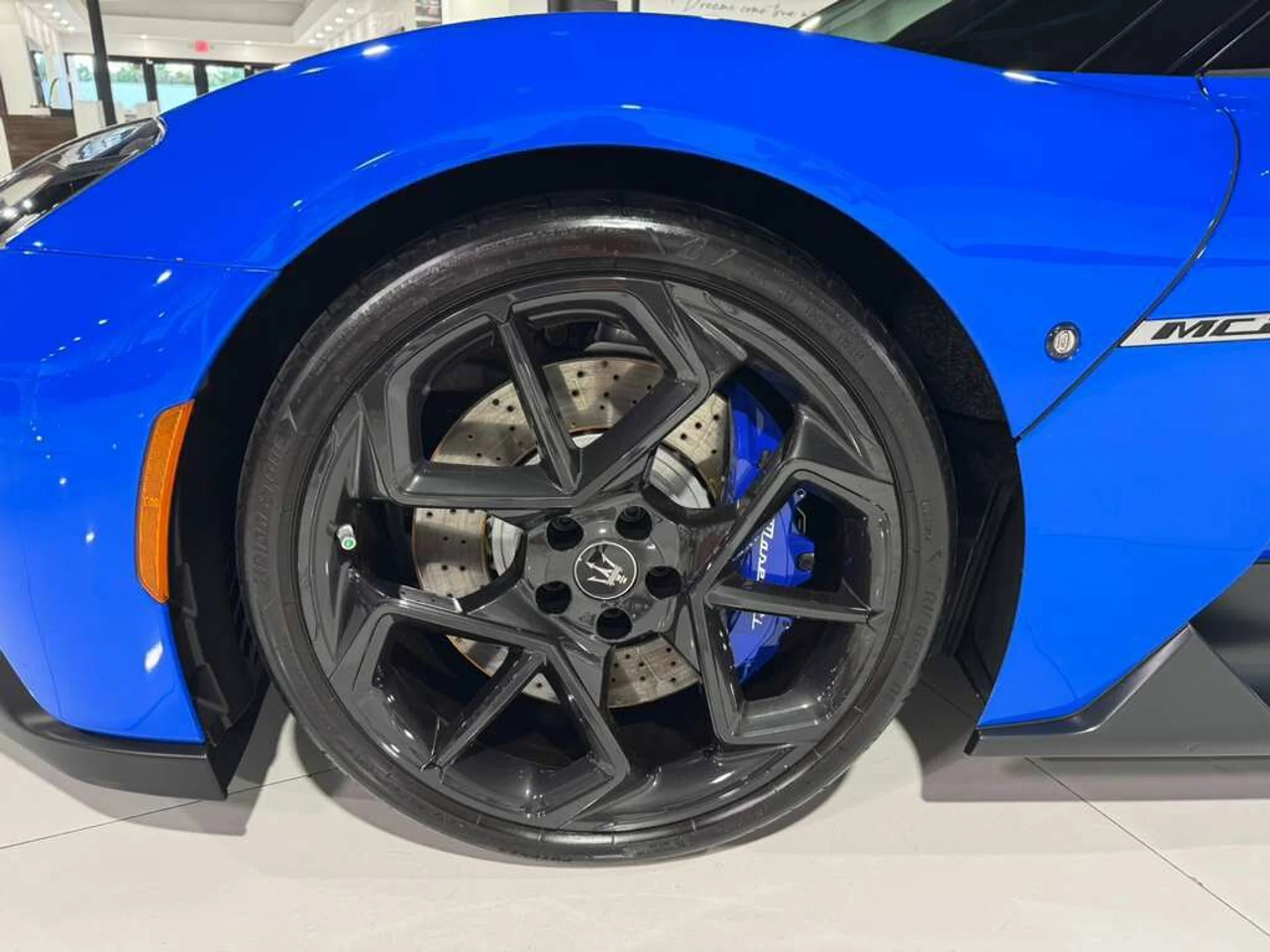 mph050_2116596508_9c3fdebb8860a665938d96d51185a6a7_604471220a