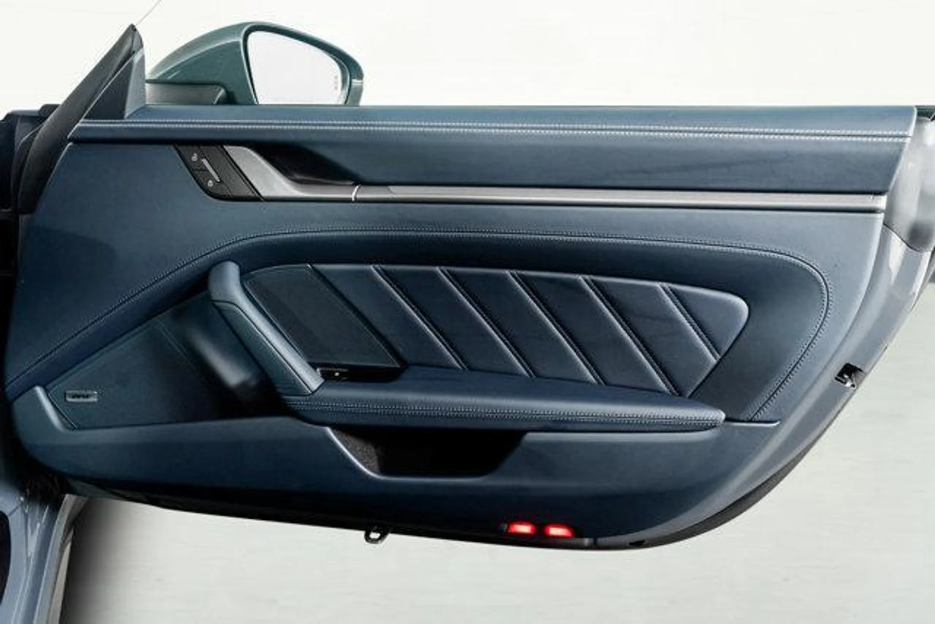 mph050_2131071756_49s_Cprrrs_Sr_Vt5_A_Yj9_Sz_Ba_Va_DLA_adcf862e90