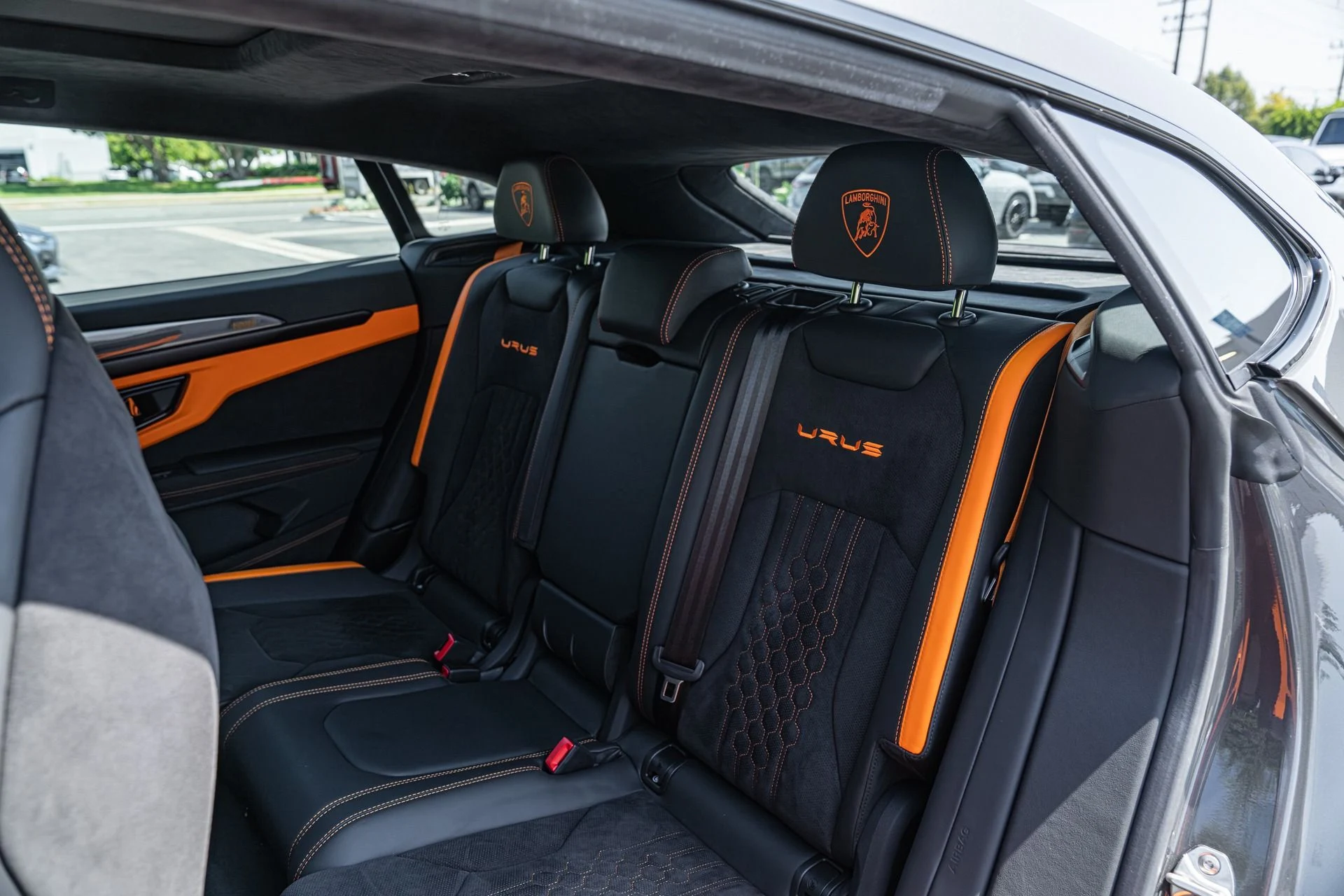 mph050_2154313563_Used_2024_Lamborghini_Urus_S_1755026199_205fac17d8