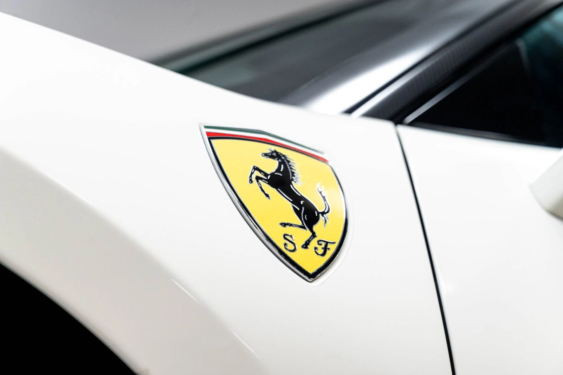mph050_2155338536_Used_2016_Ferrari_488_GTB_1783363377_657e25f602