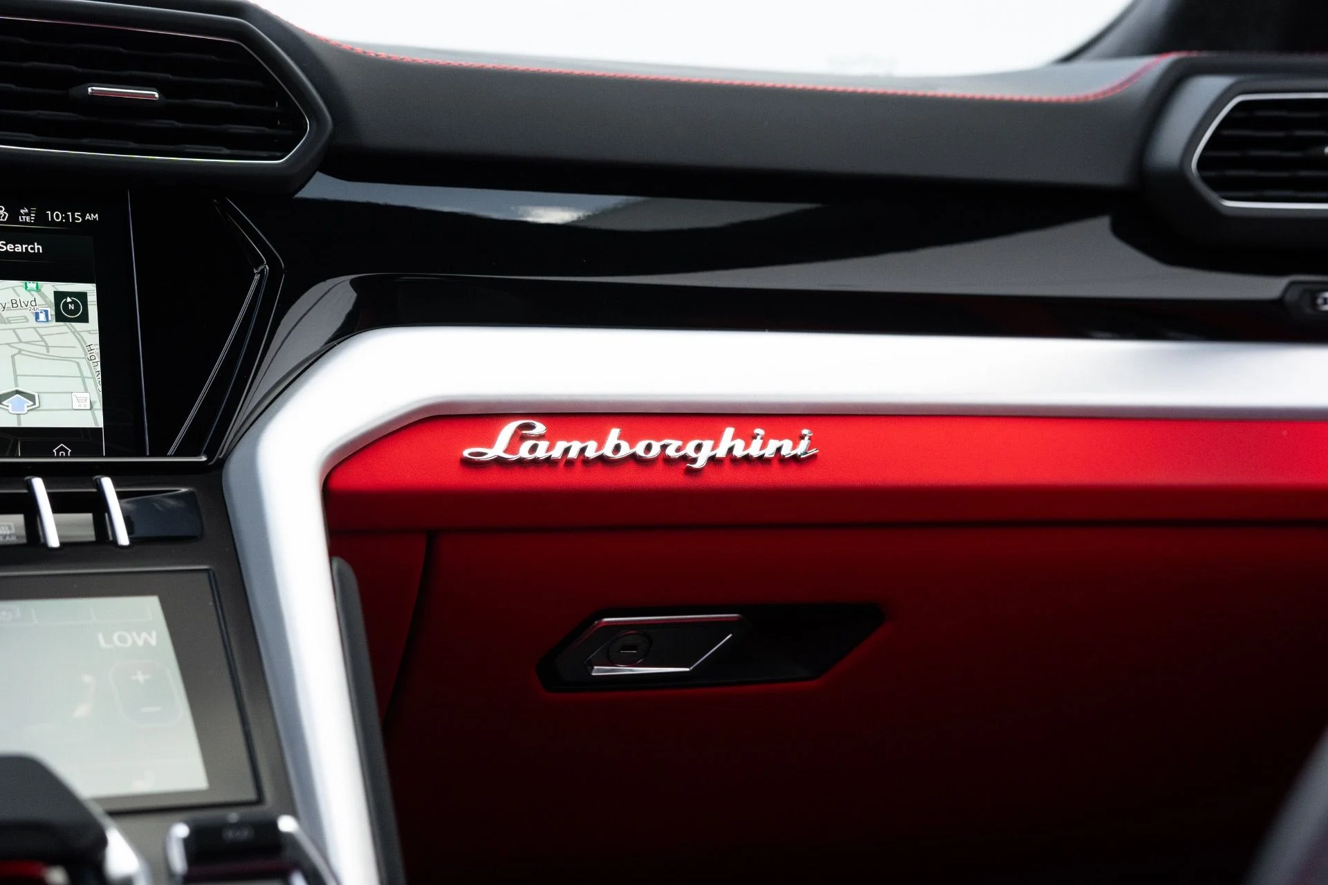 mph050_2190453253_Used_2022_Lamborghini_Urus_1778780626_fdae5ddf02