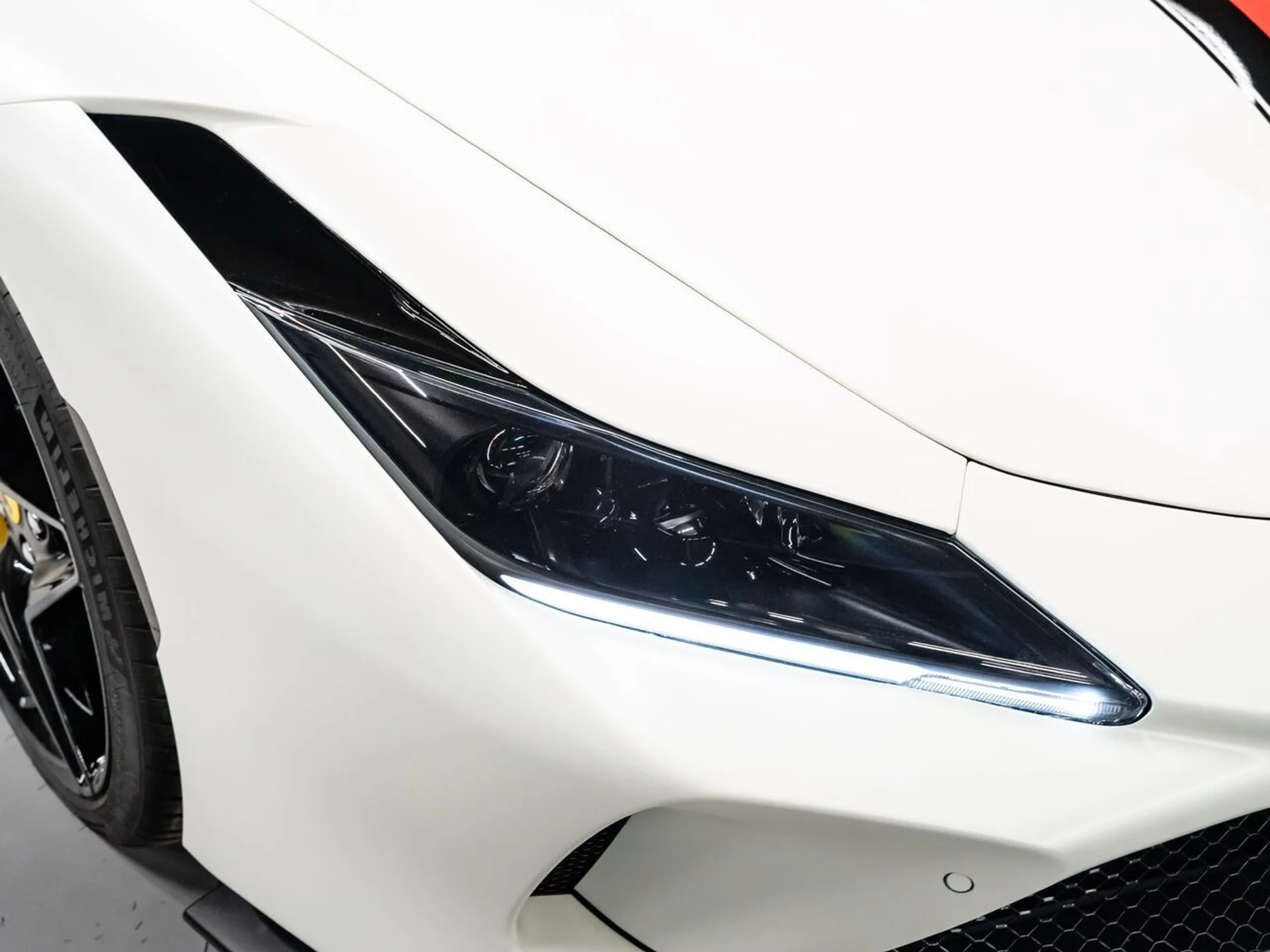 mph050_22125631_ferrari_f8_spider_2022_2fa038fd5b